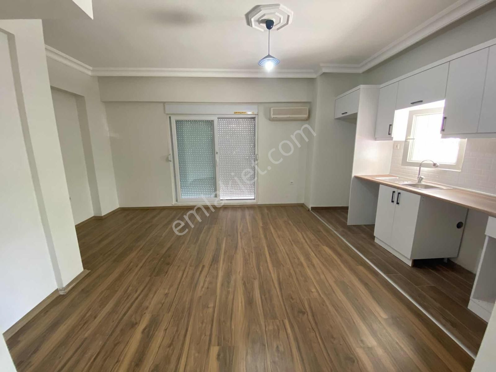 Konyaaltı Hurma'da Kiralık 1+1 Giriş Kat Daire - Görsel 10