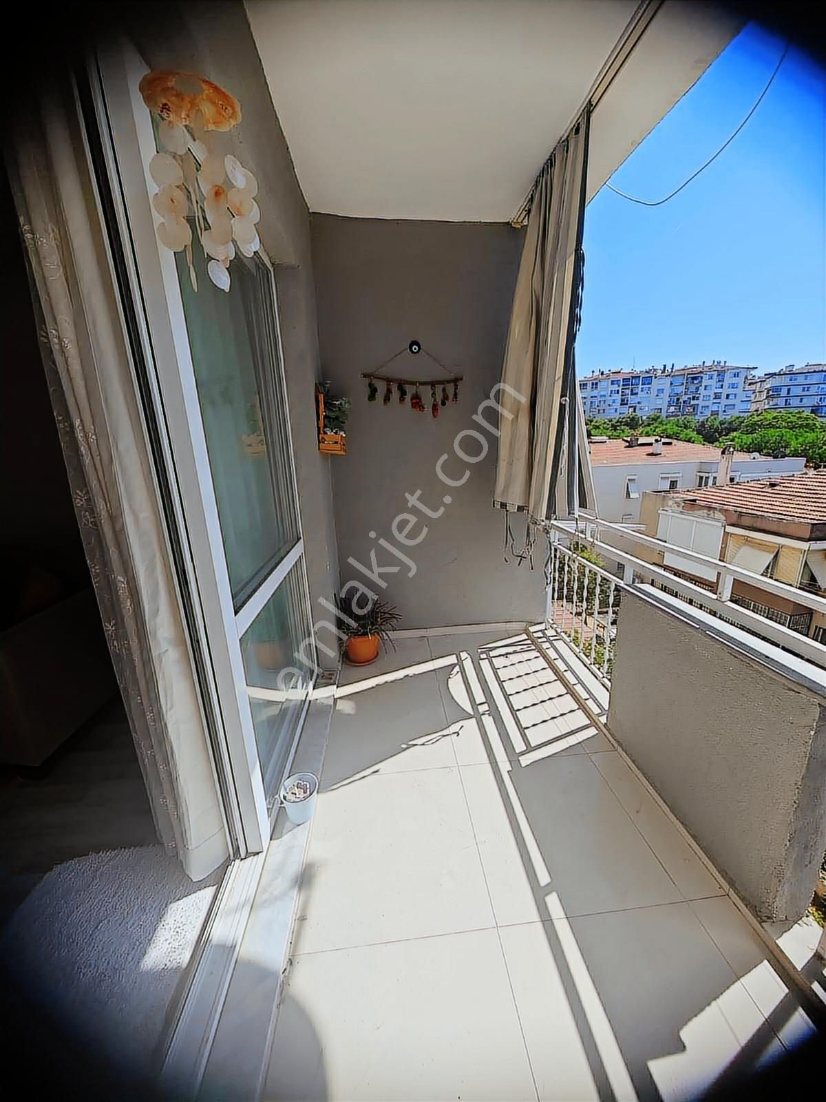 Amerikan Koleji Yakını Doğalgazlı Manzaralı Geniş 3+1 Arakat - Görsel 5