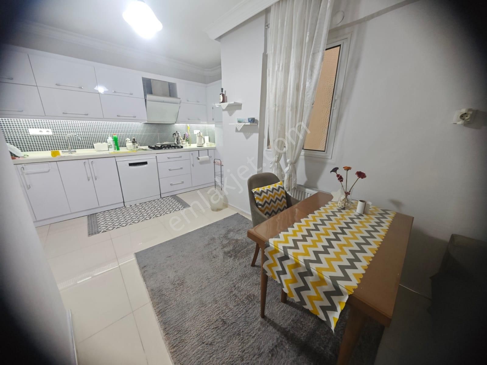 Amerikan Koleji Yakını Doğalgazlı Manzaralı Geniş 3+1 Arakat - Görsel 23