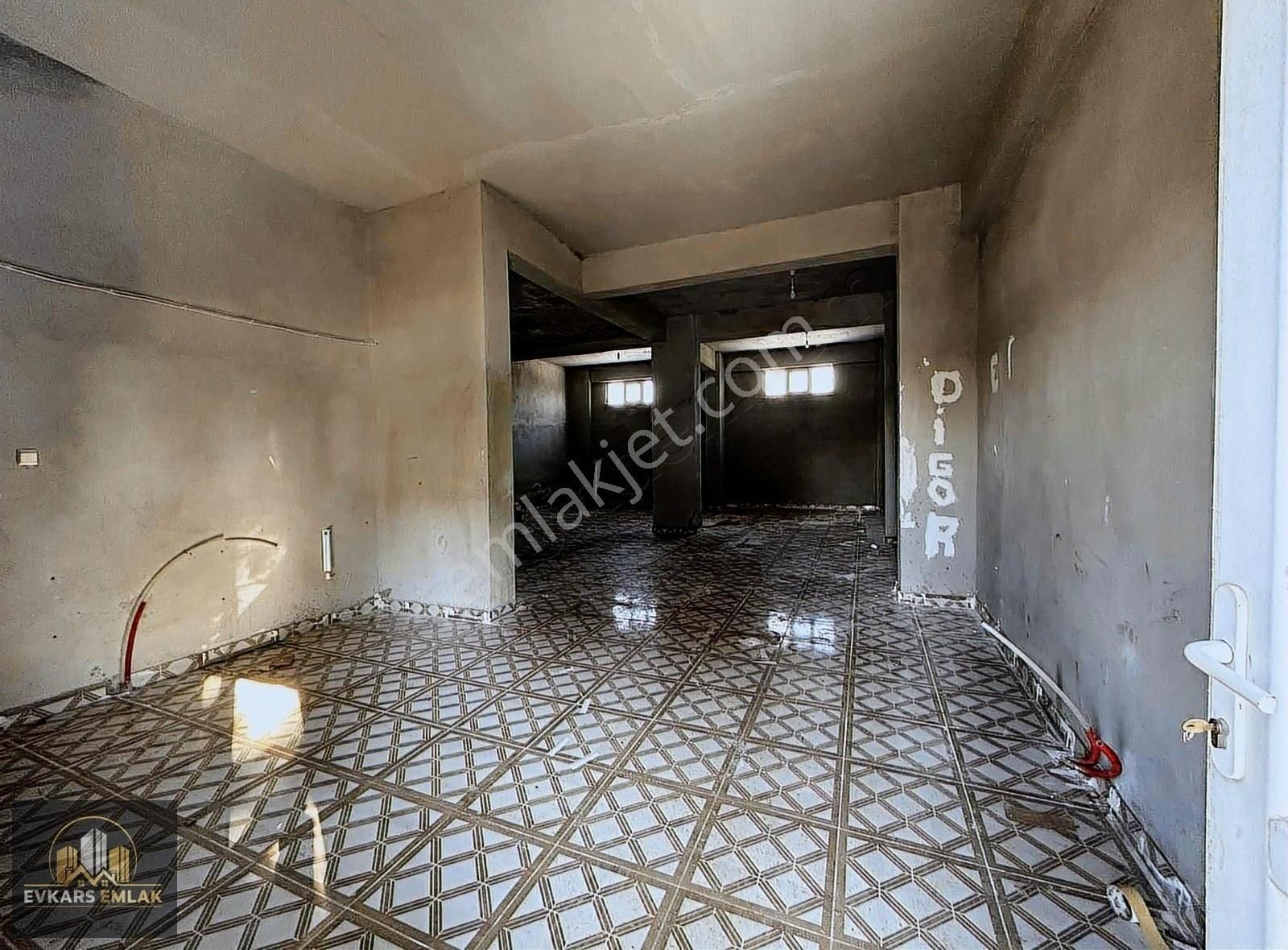 Canpa Petrol Yanı Cadde Üzeri Depoya İşyerine Uygun 90 M2 Wcli - Görsel 10
