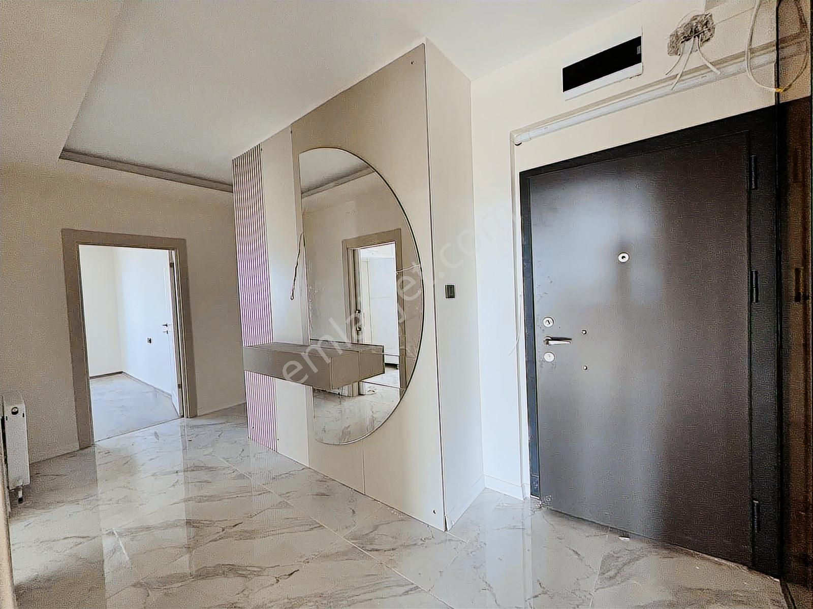 Şehitlik Mahallesinin Reçep Usta Karşıs En Prestijli 4+1 Dairesi - Görsel 18