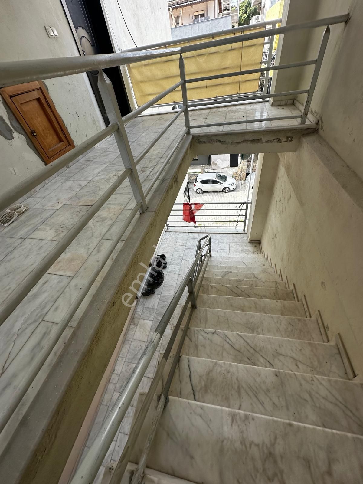 Kuşadası Hacıfeyzullah 3. Kat 3+1 Çatı Dubleks - Görsel 20