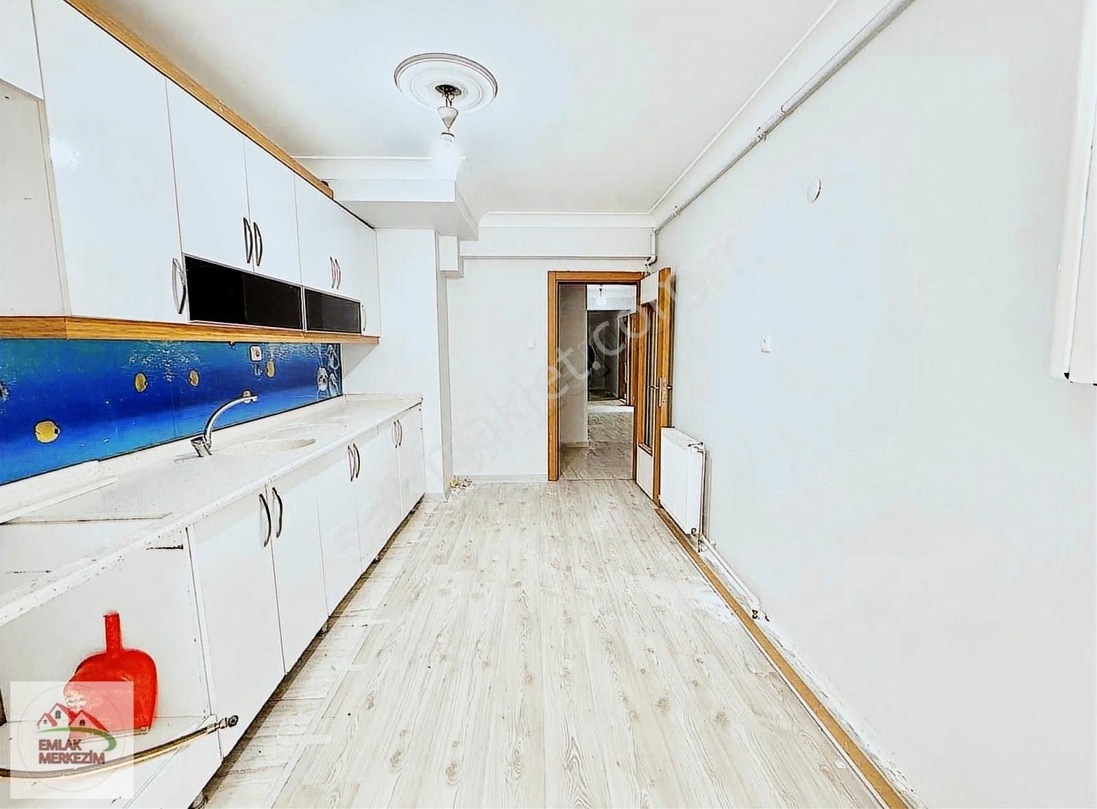 Emlak Merkezim'den B.gazide Bostancık Caddesi Yakını 3+1 Kot1 De - Görsel 2