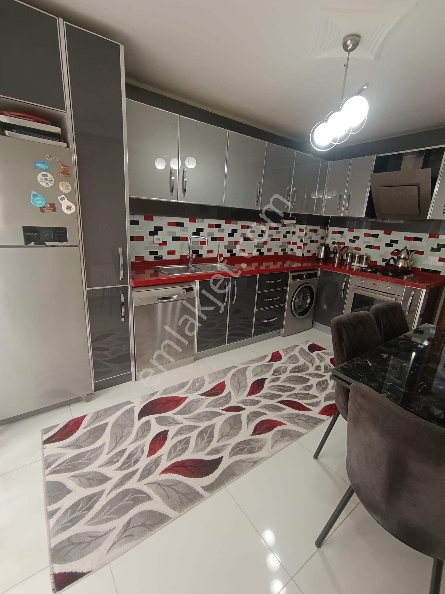 Remax Advantage'den Bağlaraltında Muhteşem Konumda Satılık Daire - Görsel 17