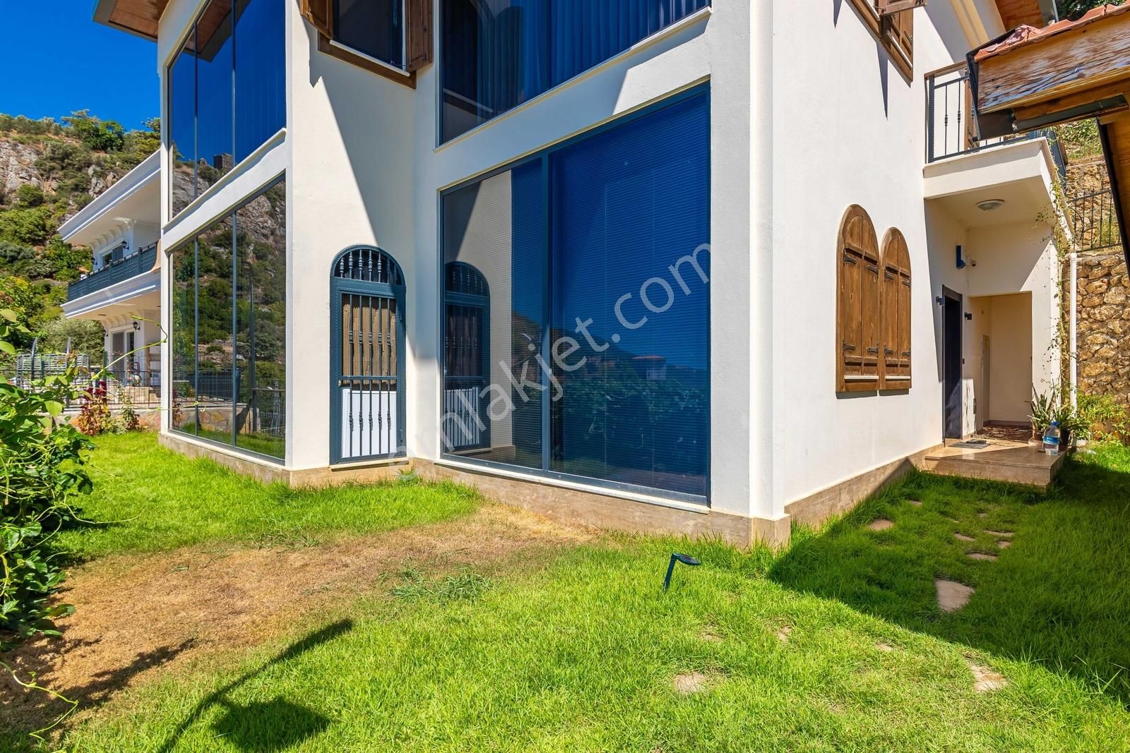 Alanya Oba 3+2 Full Lüks Eşyalı 865m2 Müstakil Deniiz Manzaralıı - Görsel 21