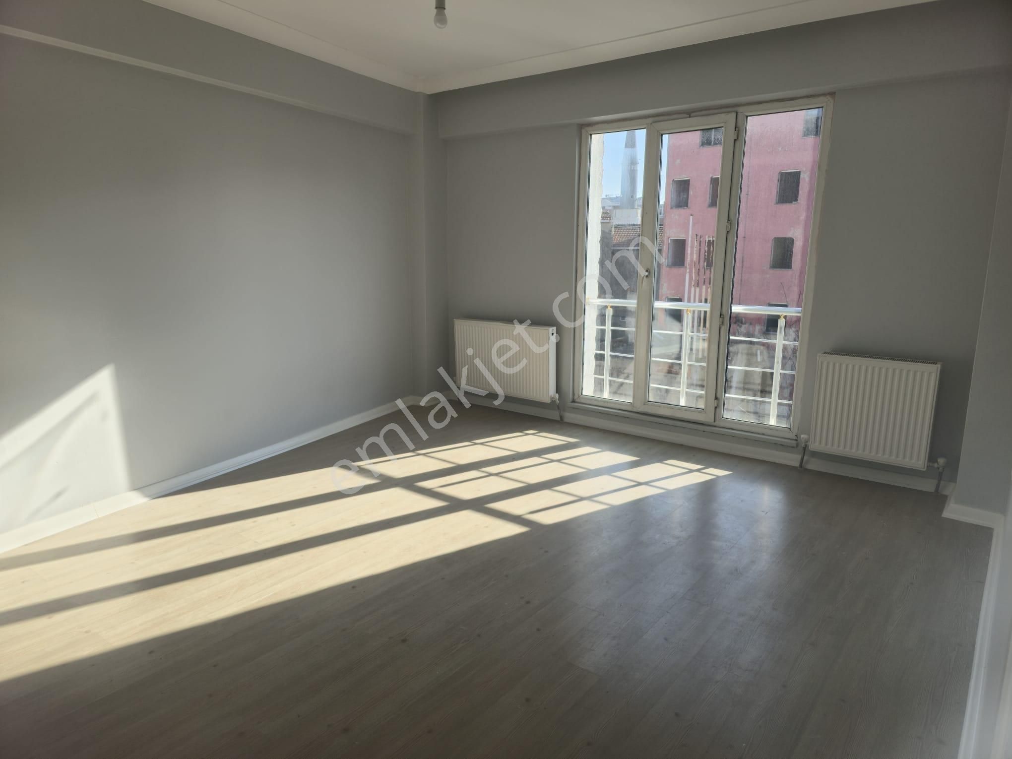 Çorlu-tahtalı Cami Karşısı Hıdırağa Mah.satılık Ara Kat 2+1 Daire - Görsel 4