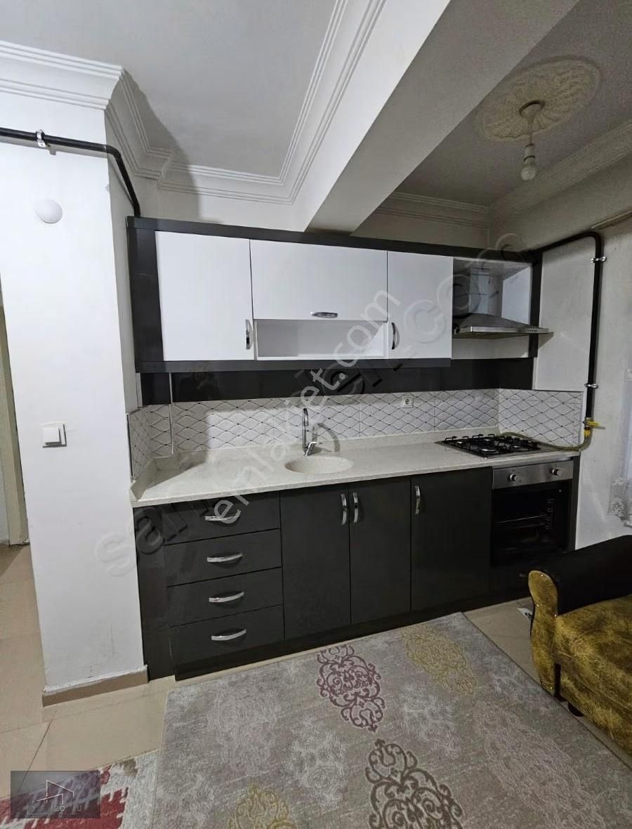 Afyon Erenler Mahallesinde Kiralık 1+1 Ön Cephe Daire - Görsel 2