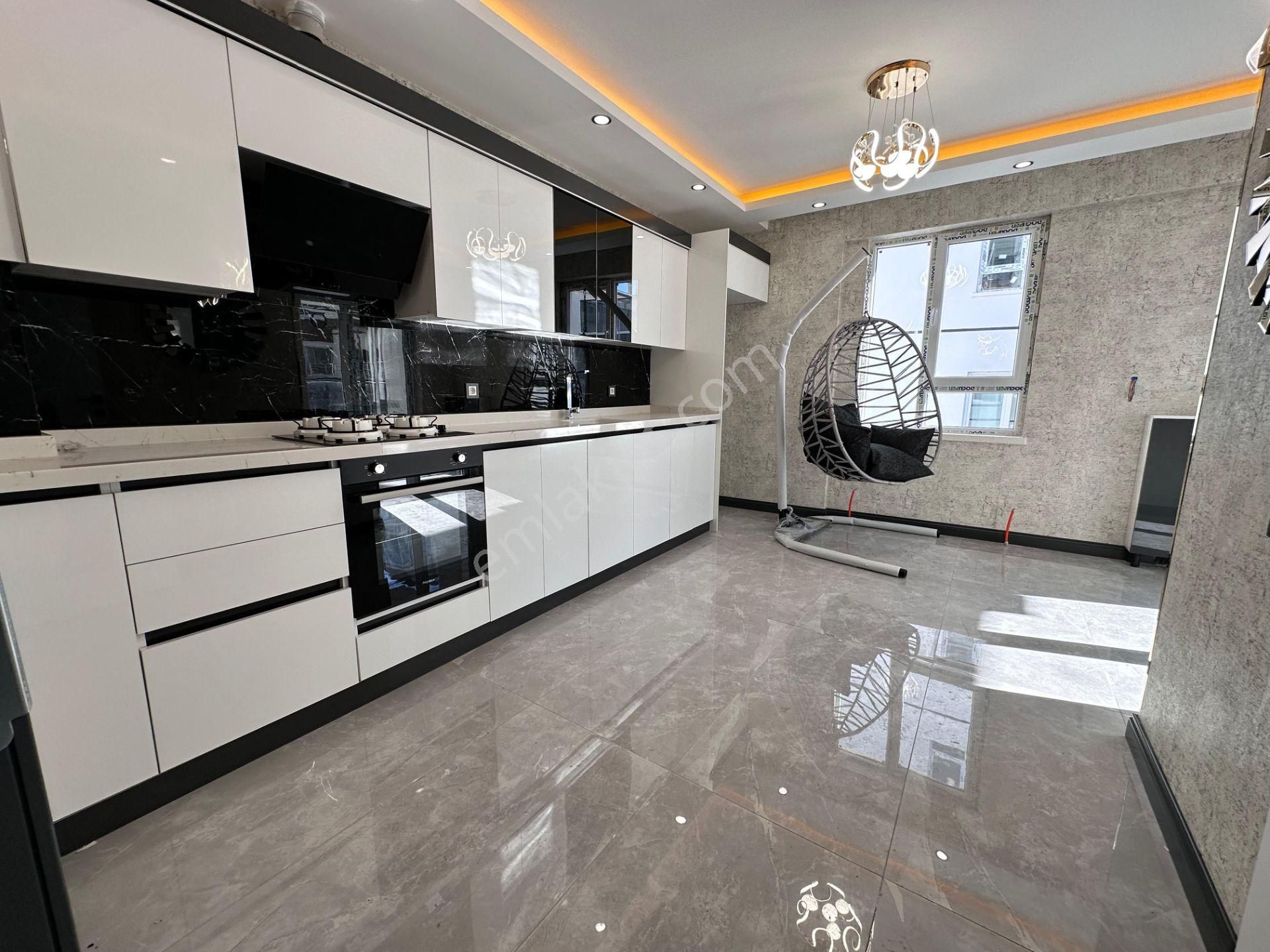 Keçiören De Cadde Üzeri Şehir Ve Botanik Park Manzaralı 3+1 - Görsel 12