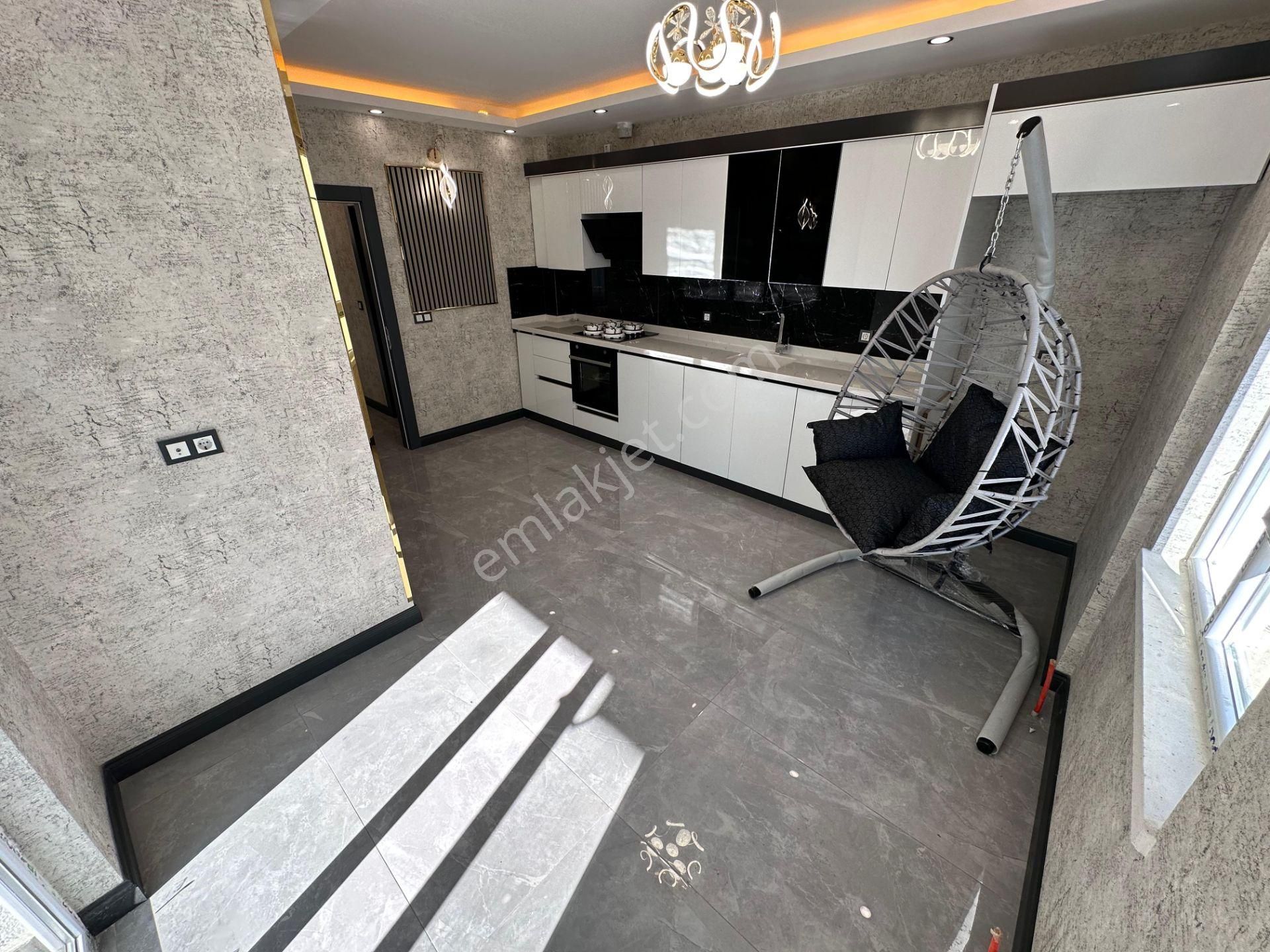 Keçiören De Cadde Üzeri Şehir Ve Botanik Park Manzaralı 3+1 - Görsel 14