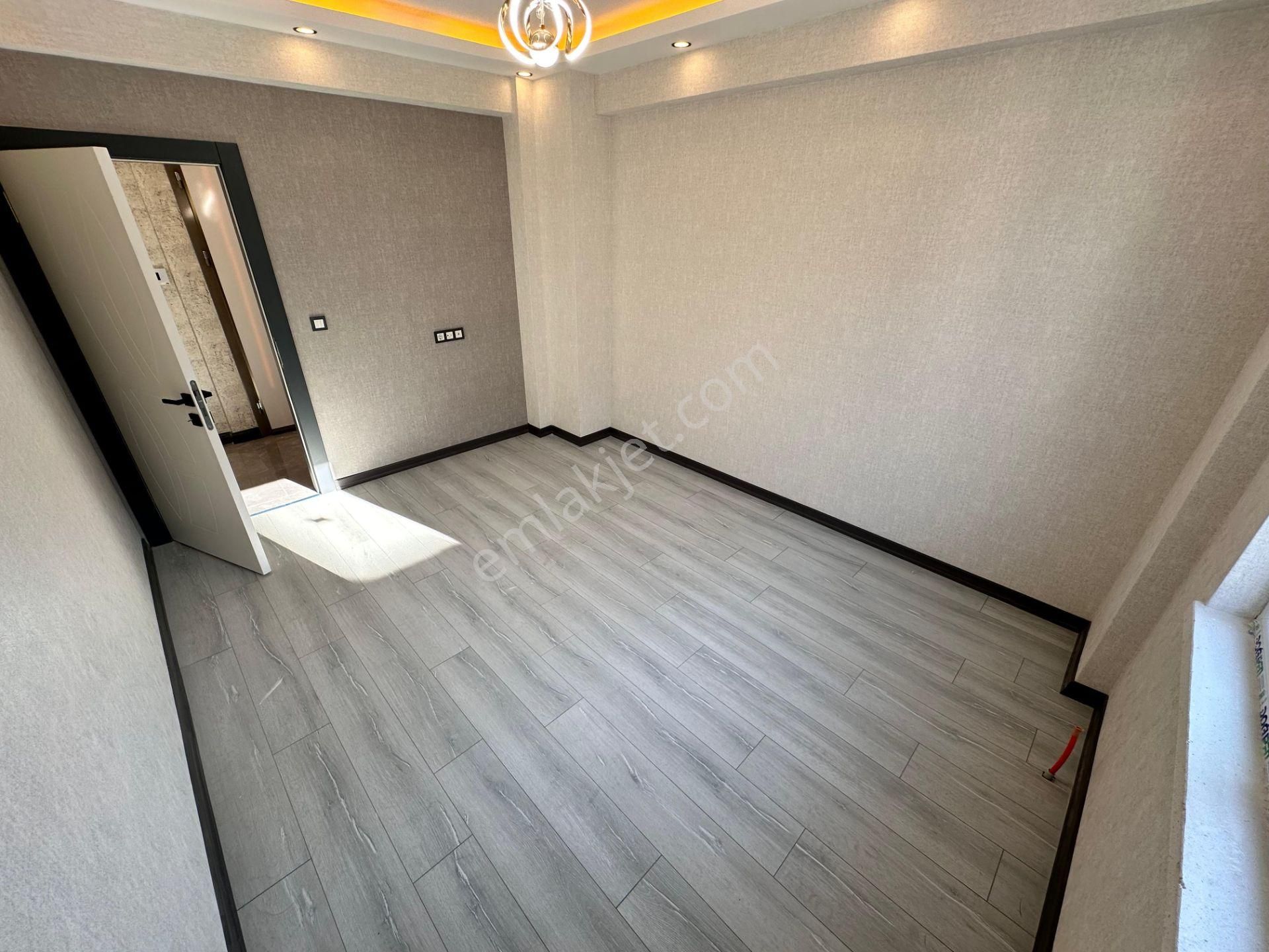 Keçiören De Cadde Üzeri Şehir Ve Botanik Park Manzaralı 3+1 - Görsel 17