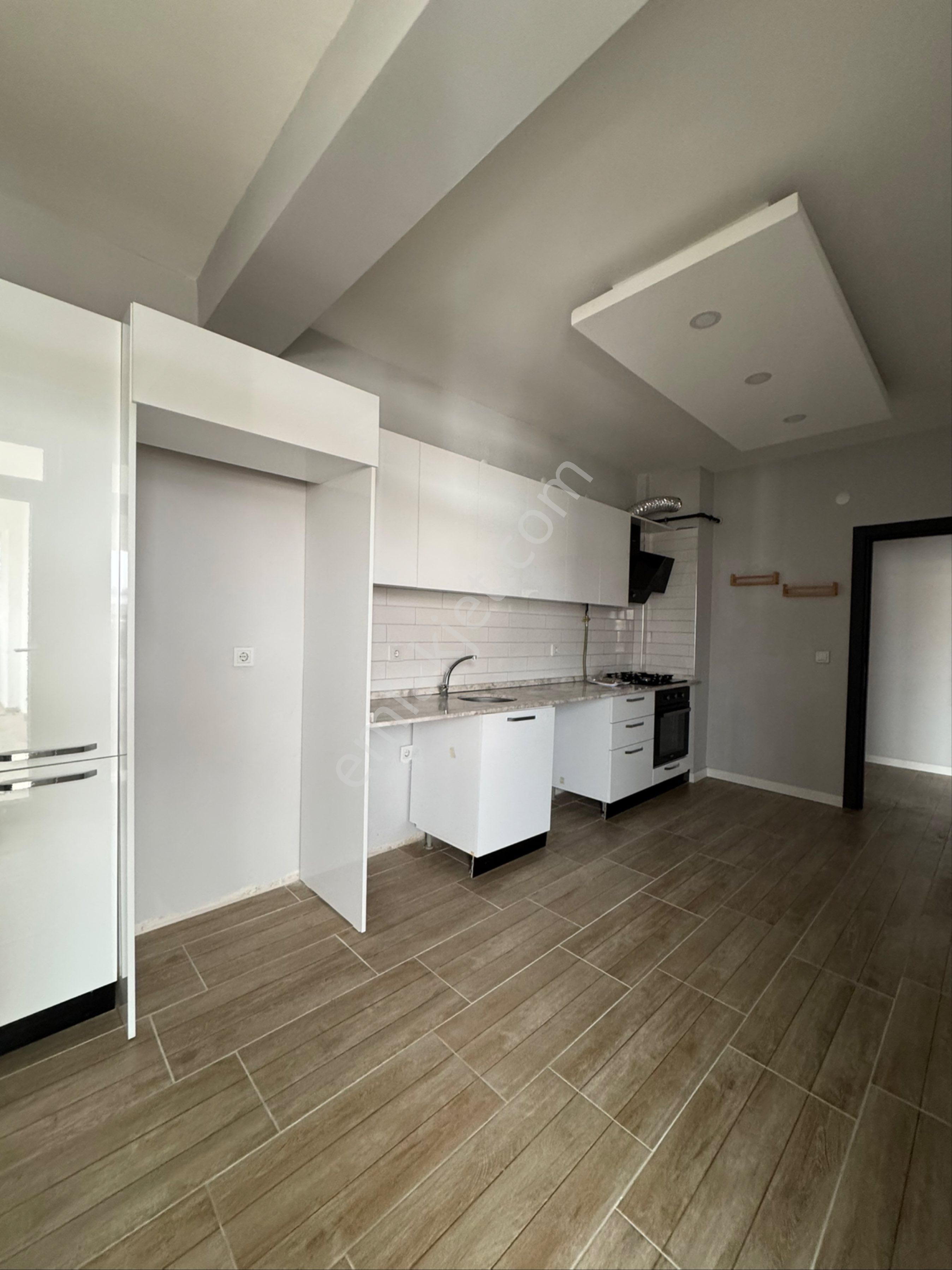 Conker İnşaat Emlak’tan 71 Evler Mahallesi Özel Garajlı 3+1 Kiralık Daire