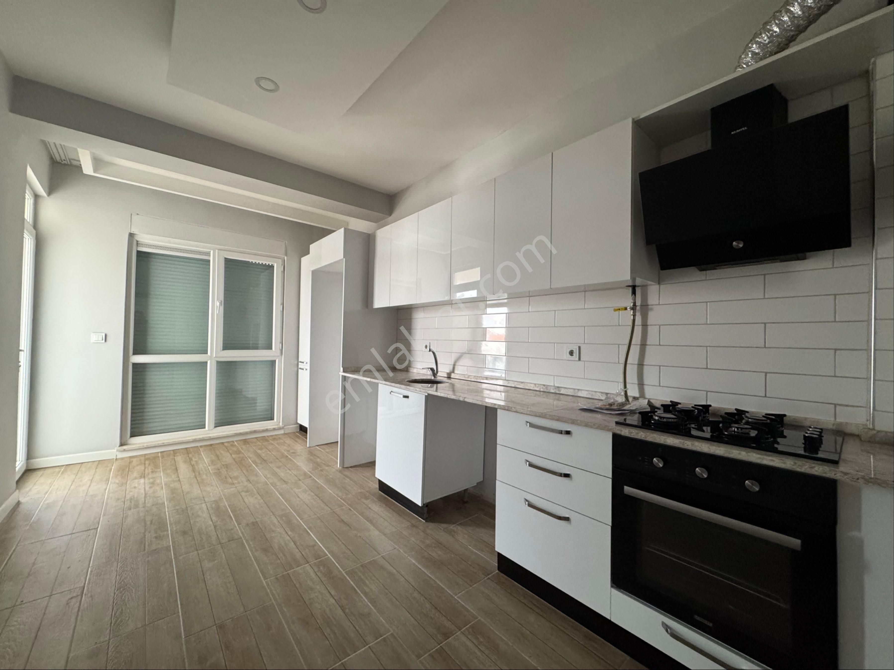 Conker İnşaat Emlak’tan 71 Evler Mahallesi Özel Garajlı 3+1 Kiralık Daire - Görsel 3