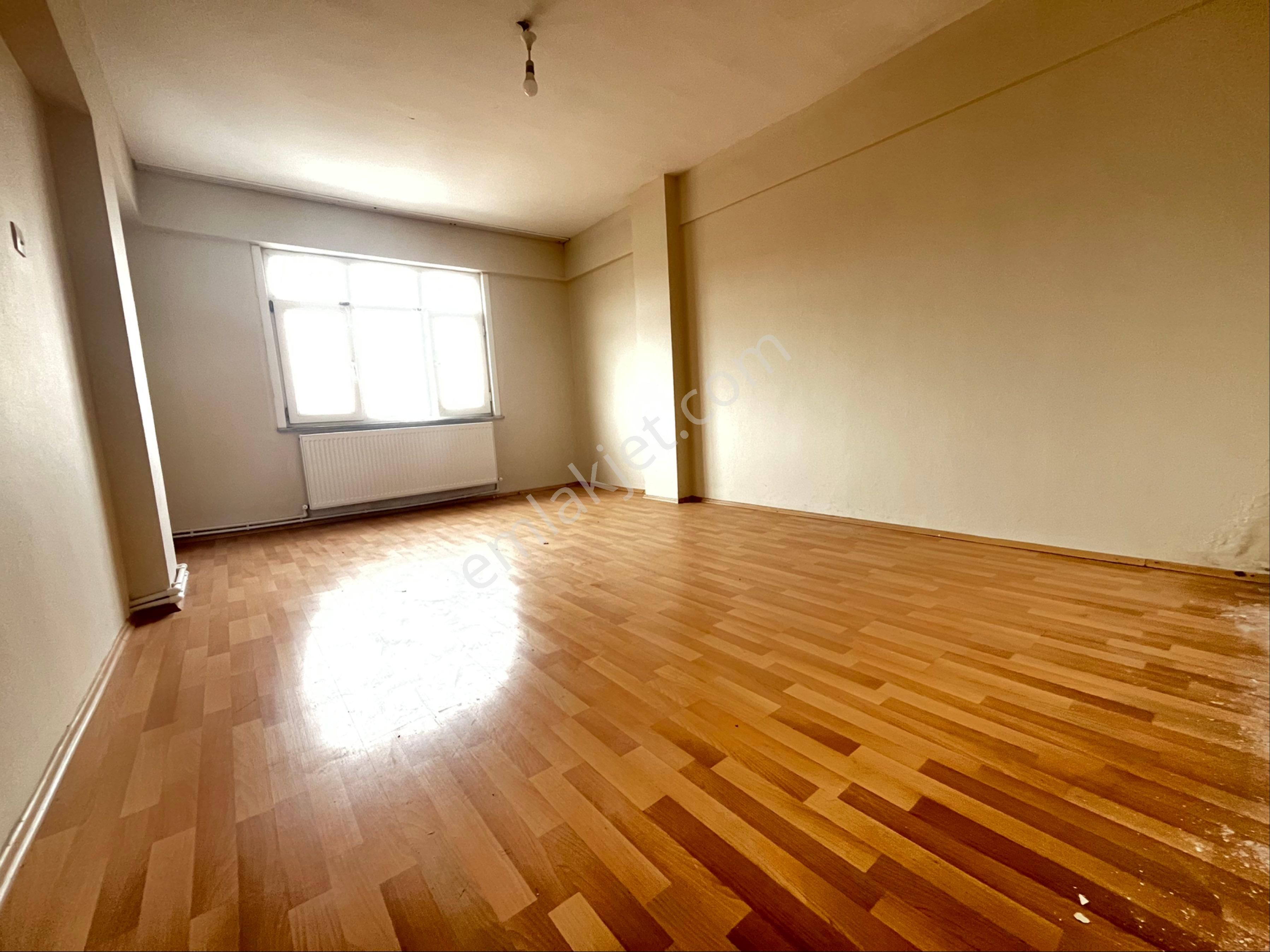 Sultanbeyli Merkezde Bekar Veya Aileye Uygun Güzel Konumda 3+1 Daire - Görsel 23