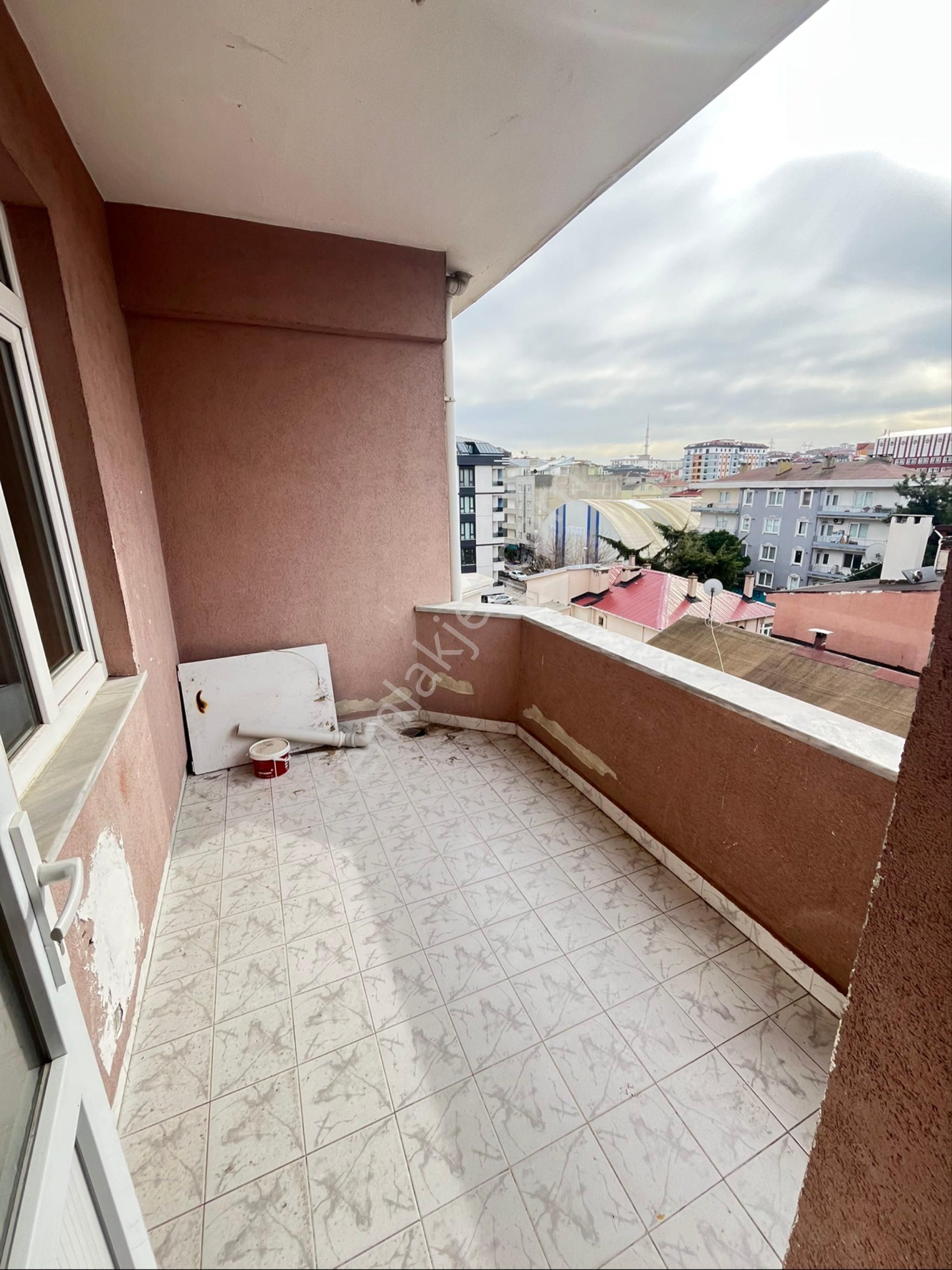 Sultanbeyli Merkezde Bekar Veya Aileye Uygun Güzel Konumda 3+1 Daire - Görsel 28