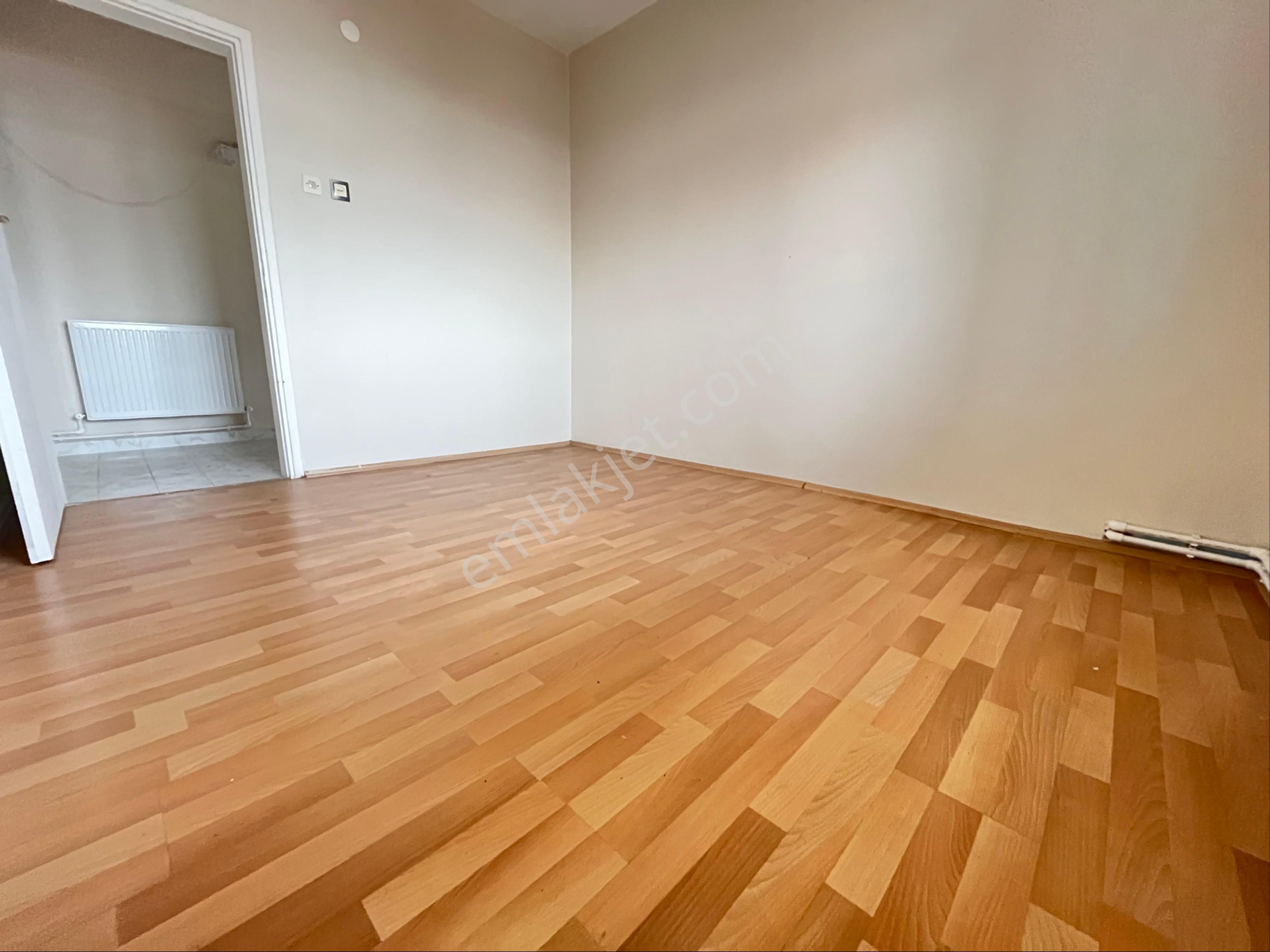 Sultanbeyli Merkezde Bekar Veya Aileye Uygun Güzel Konumda 3+1 Daire - Görsel 18