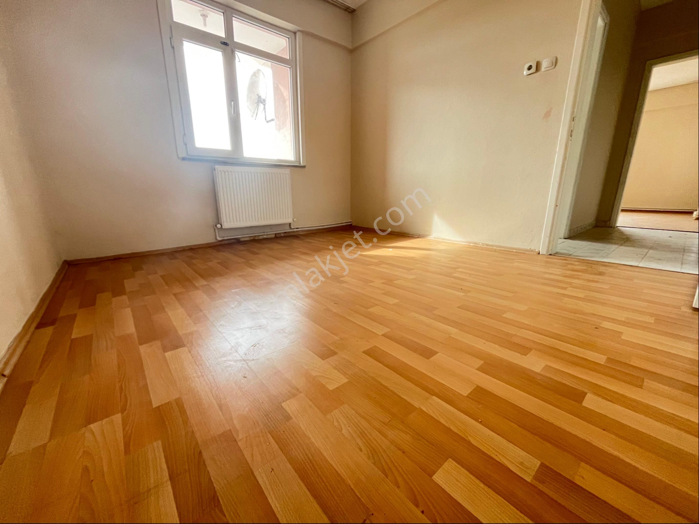 Sultanbeyli Merkezde Bekar Veya Aileye Uygun Güzel Konumda 3+1 Daire - Görsel 12