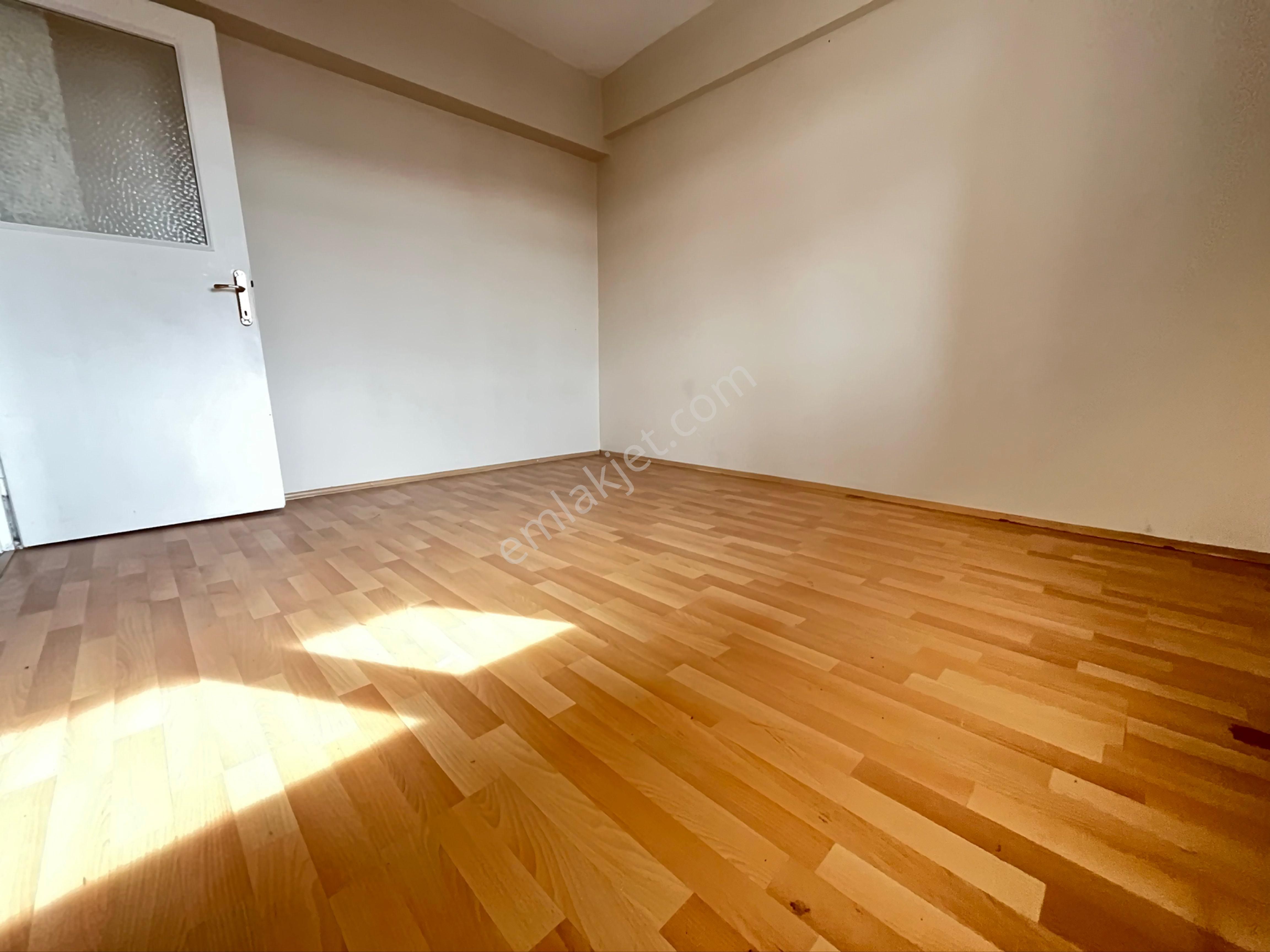 Sultanbeyli Merkezde Bekar Veya Aileye Uygun Güzel Konumda 3+1 Daire - Görsel 14