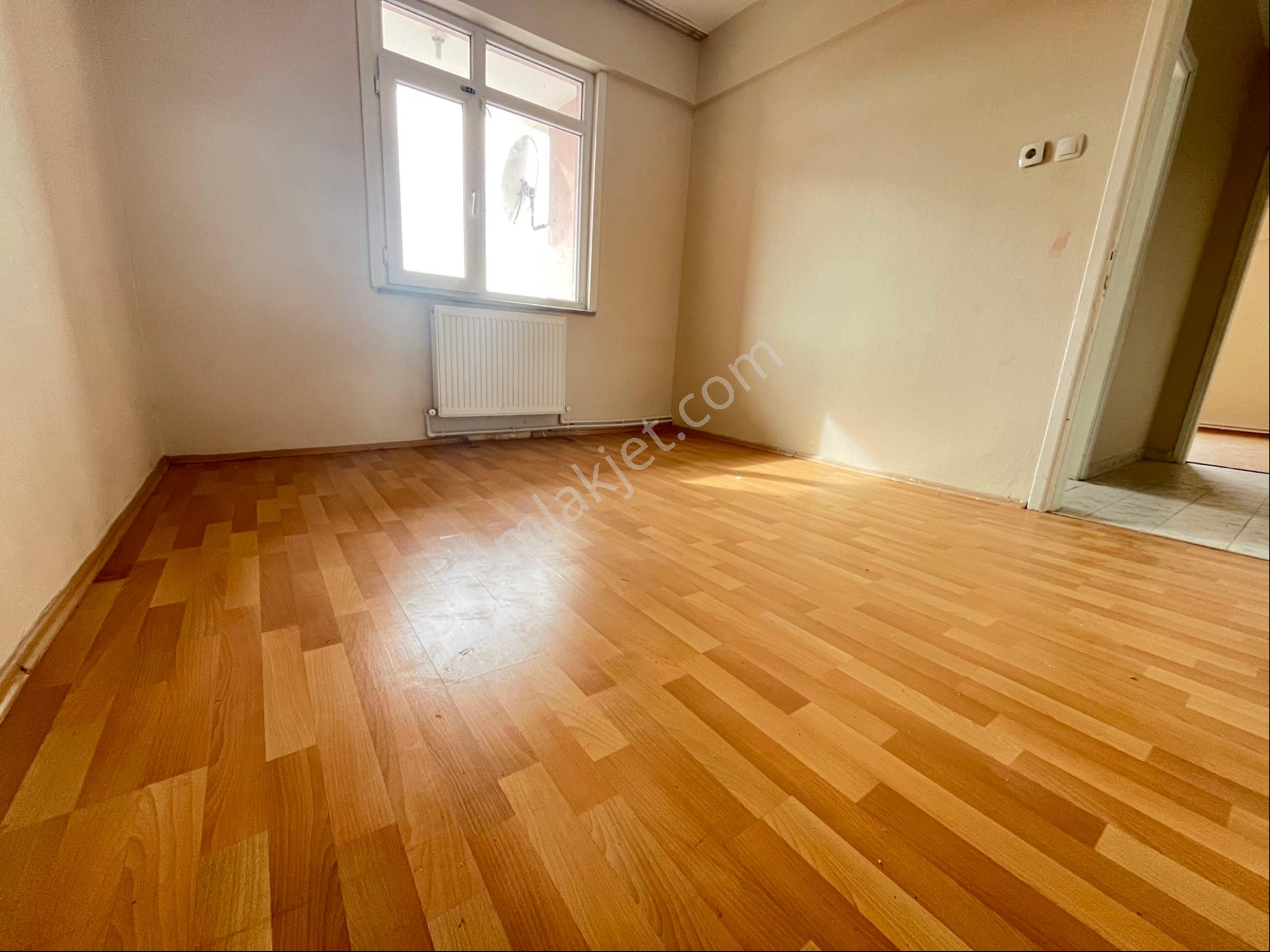 Sultanbeyli Merkezde Bekar Veya Aileye Uygun Güzel Konumda 3+1 Daire - Görsel 11