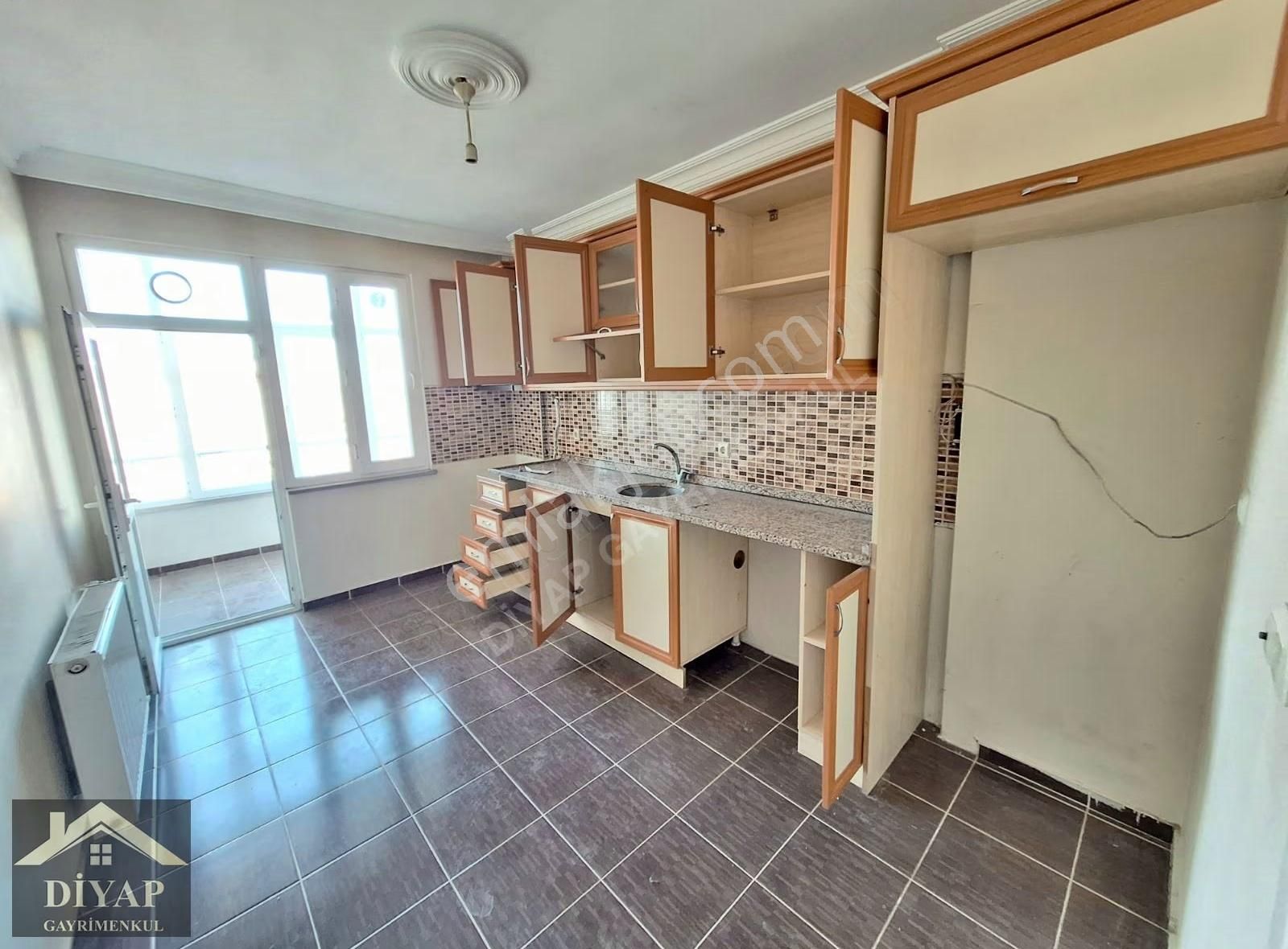 Diyap'tan Kahveler Durağında Arakat Öncephe 110 M² İskan Kombili - Görsel 11
