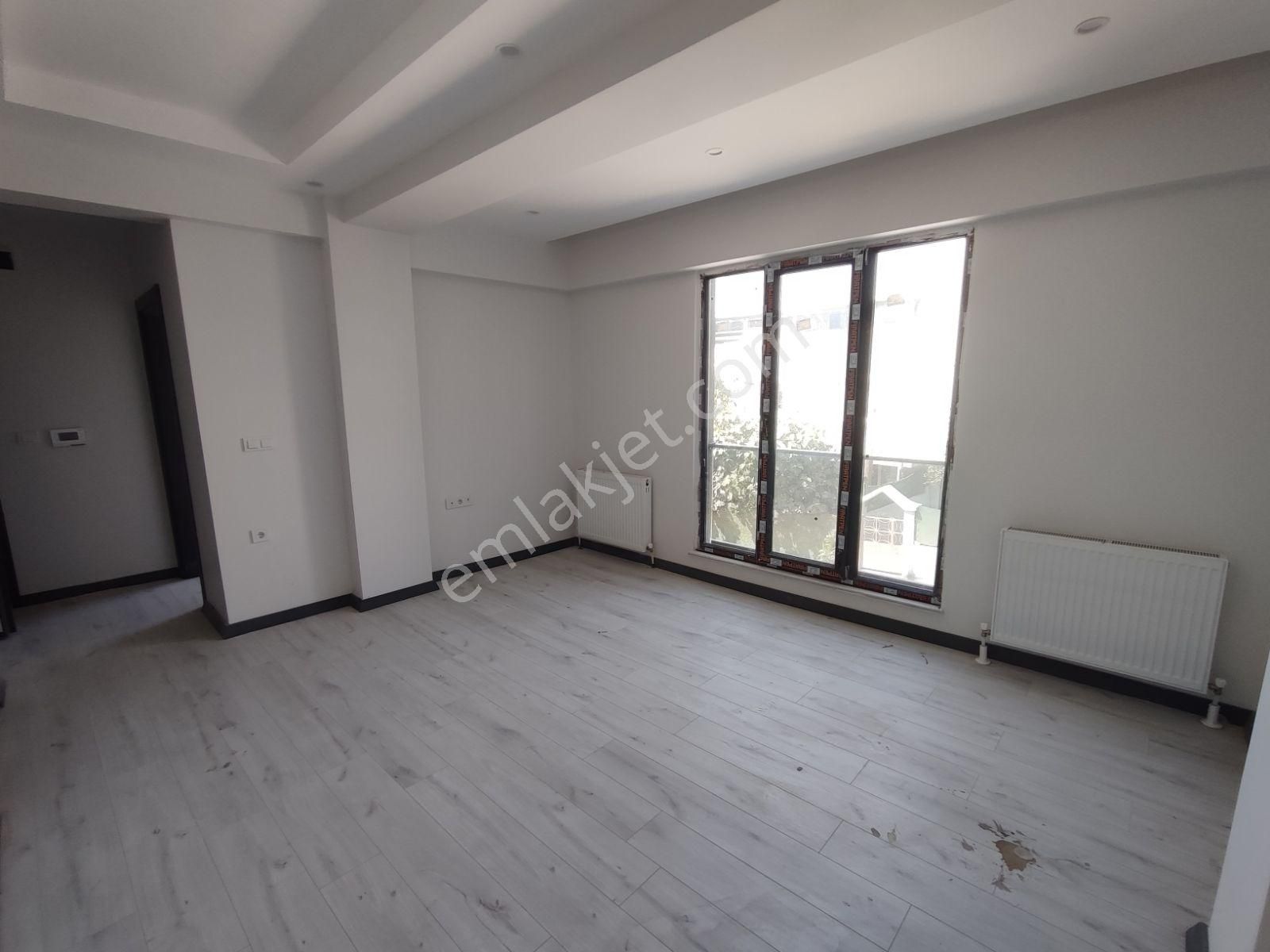 Nudratiye'de Emsalsiz Ayrı Mutfak 1+1 Fırsat Daire - Görsel 2