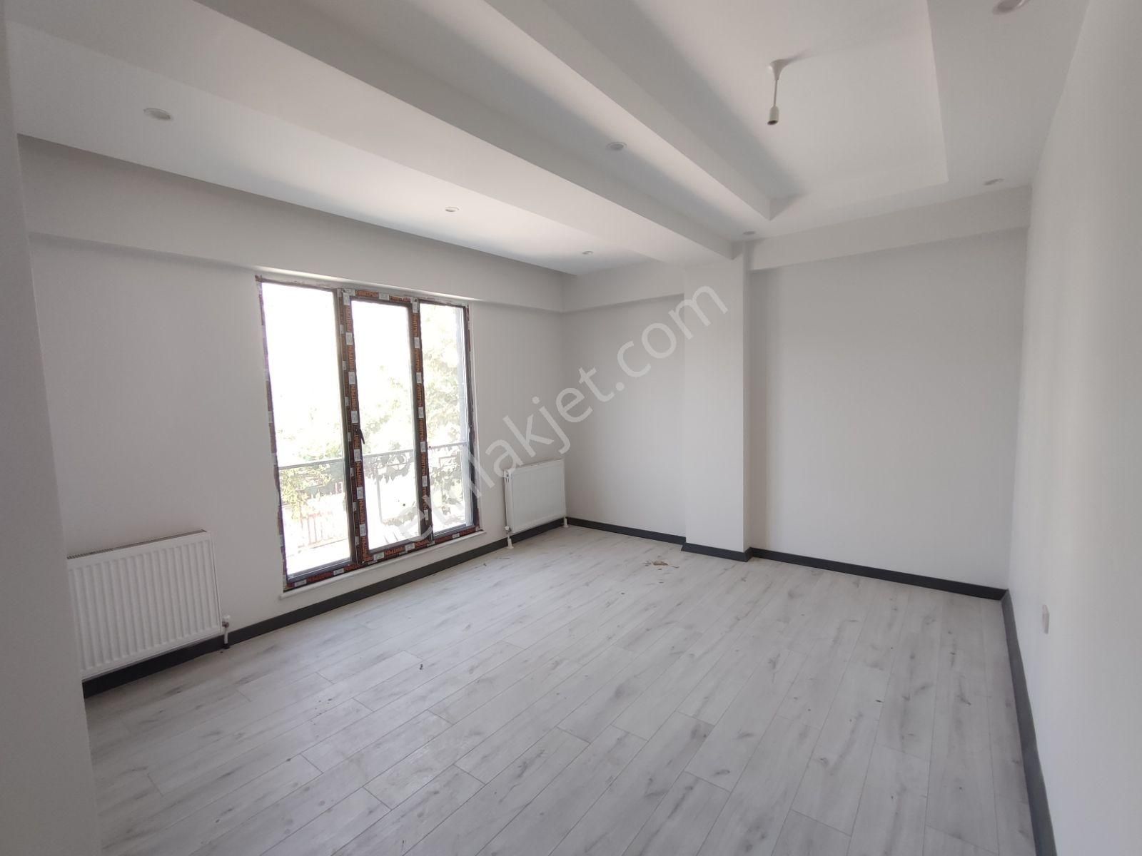 Nudratiye'de Emsalsiz Ayrı Mutfak 1+1 Fırsat Daire - Görsel 5