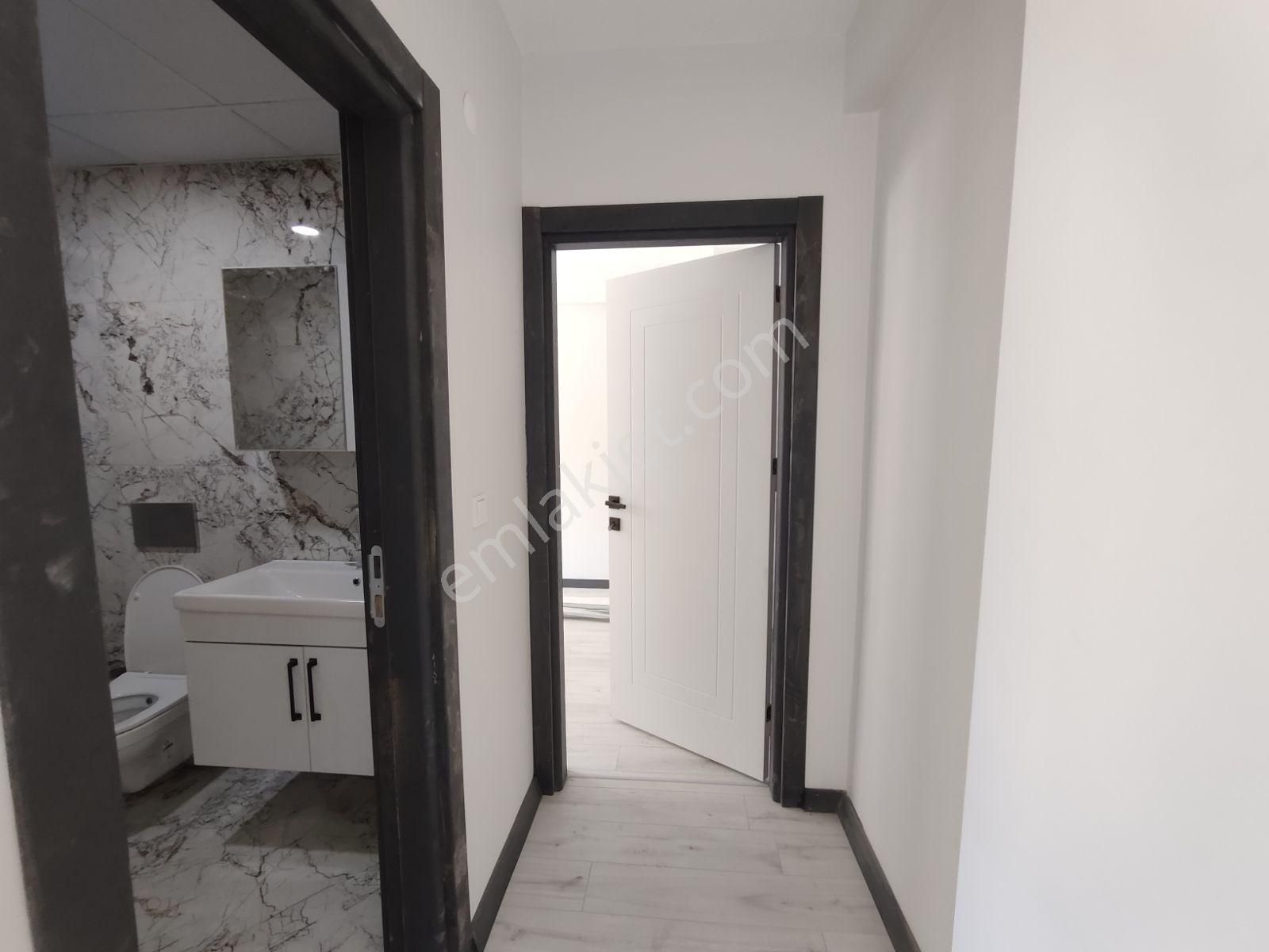 Nudratiye'de Emsalsiz Ayrı Mutfak 1+1 Fırsat Daire - Görsel 4