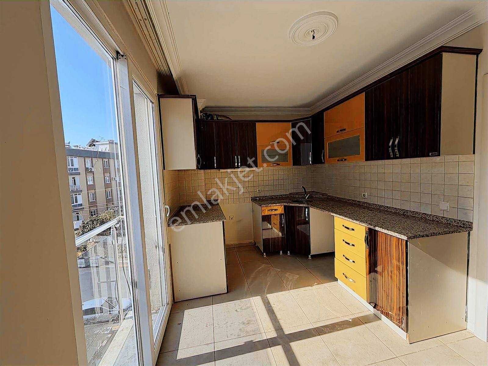 Ünsal Mahallesinde 2+1 100 M² Kat:2 Kiralık Daire - Görsel 12