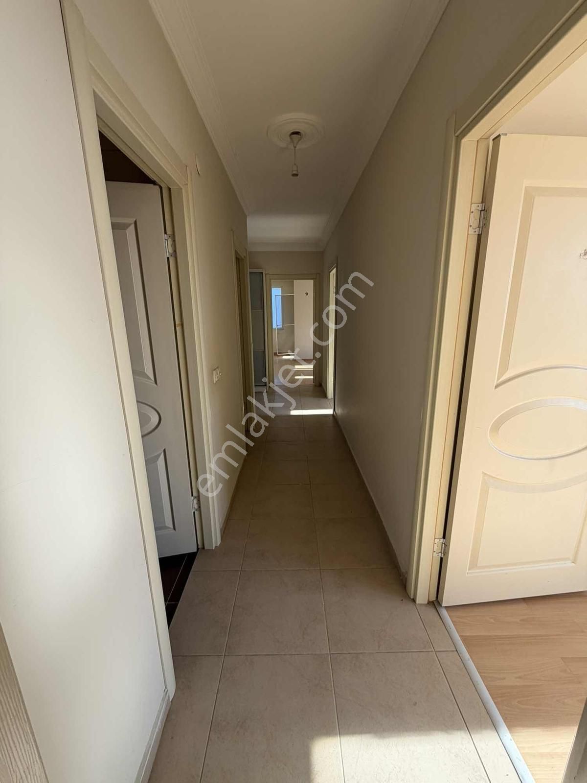 Ünsal Mahallesinde 2+1 100 M² Kat:2 Kiralık Daire - Görsel 20