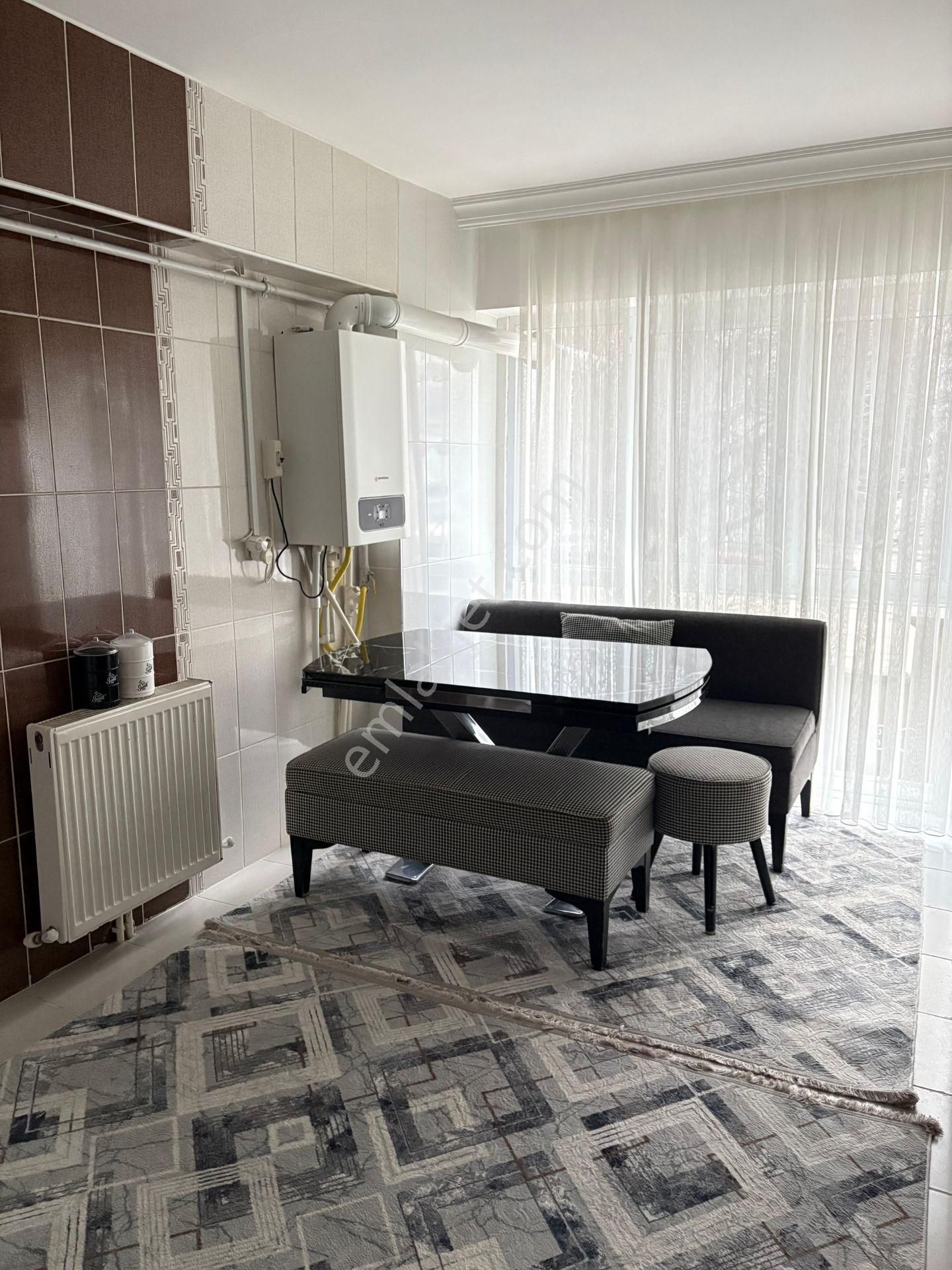 Ahi Evran Mahallesinde 2+1 Yapılı Satılık Daire - Görsel 2