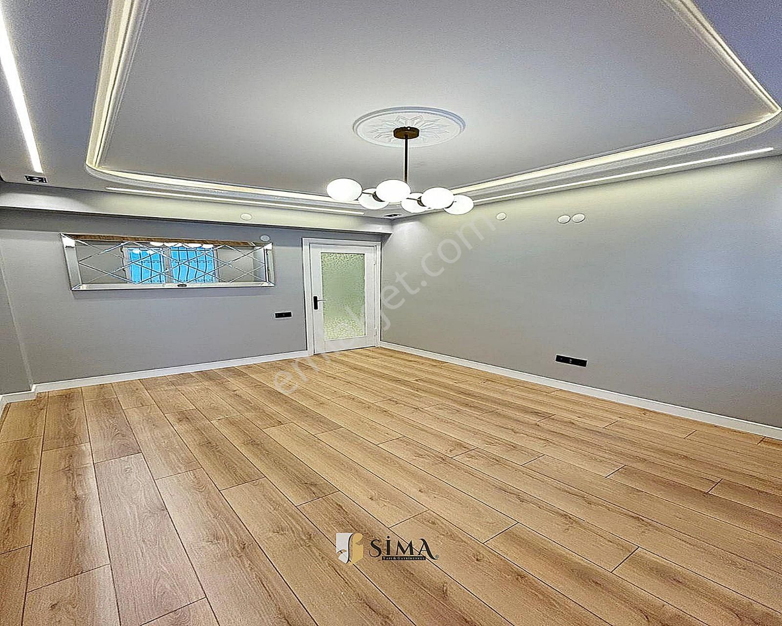 Metrobüse Yakın Merkezi Konumda Dekorlu 2+1 Daire - Görsel 15