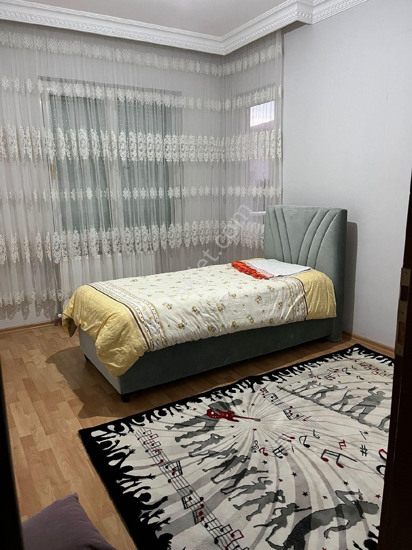 Molla Yusufda Ara Kat 3+1 Satılık - Görsel 4