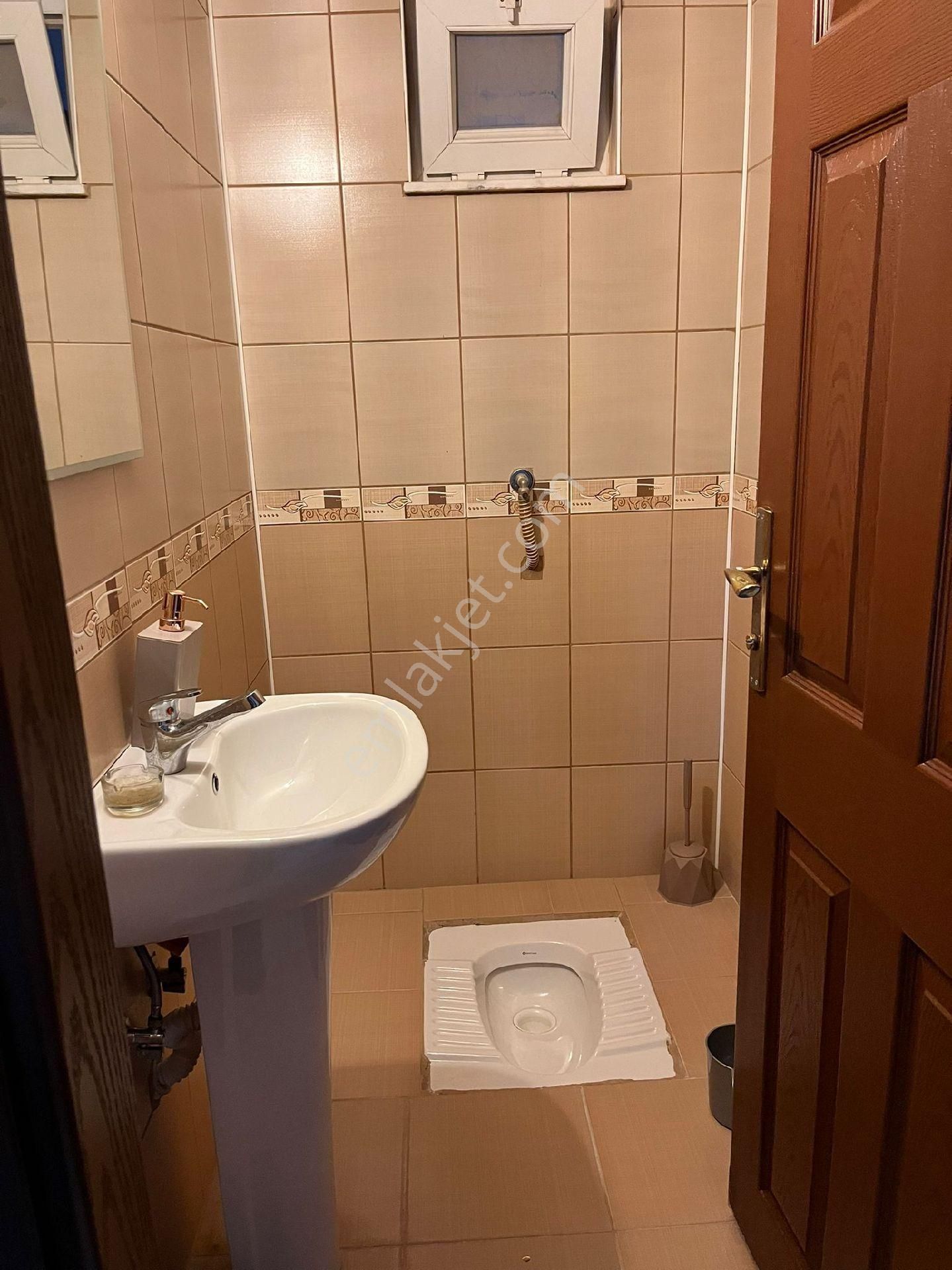 Molla Yusufda Ara Kat 3+1 Satılık - Görsel 9