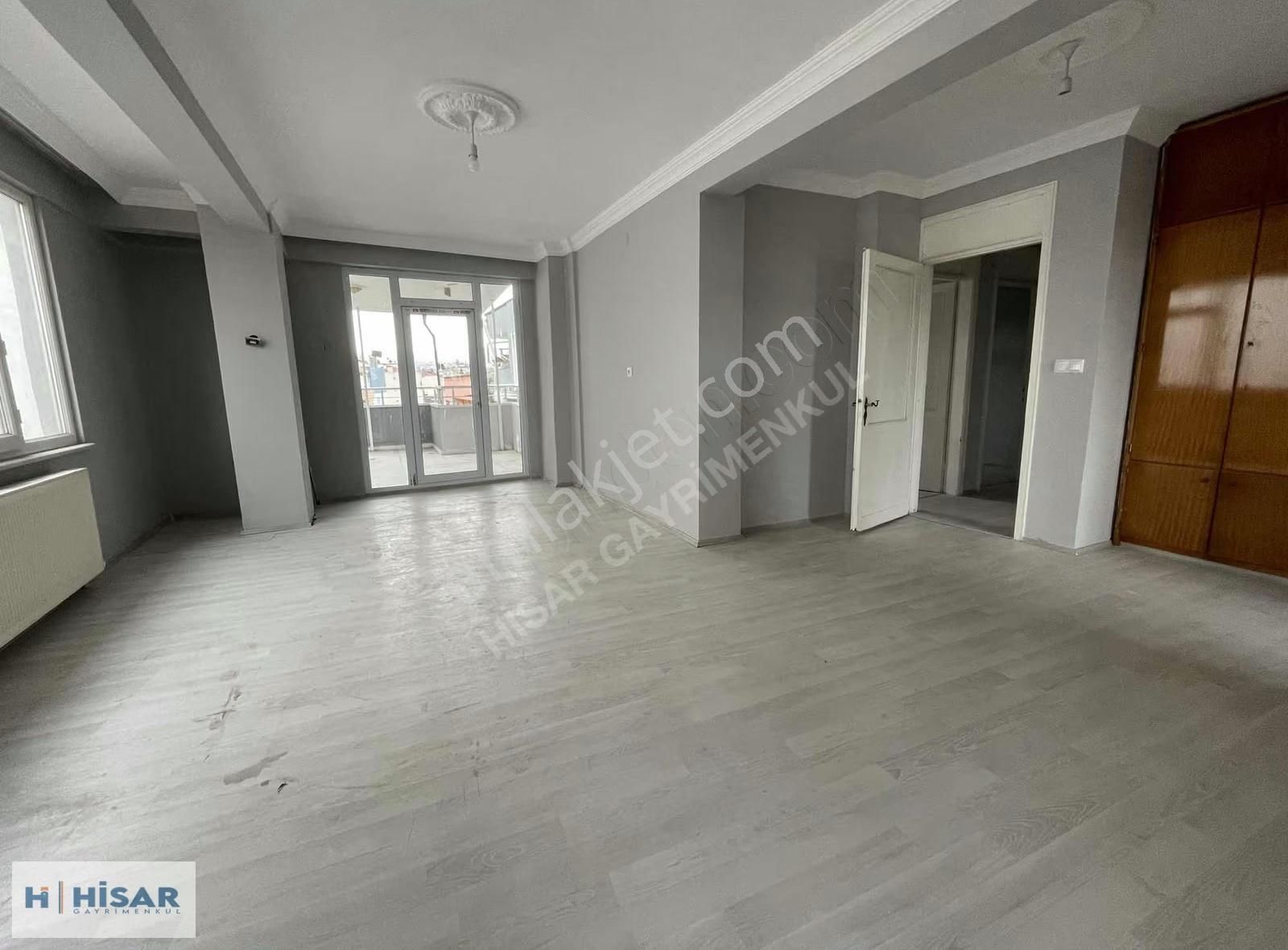 Hisar'dan Bulvara 3. Bina Geniş Teraslı İstersen Kiracılı Fırsat - Görsel 32