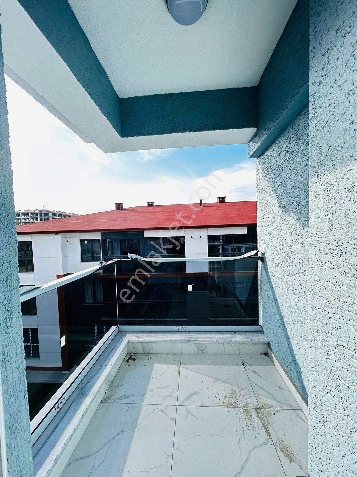 Hatip Mahallesınde Satılık 2+1 Geniş Sınıf Daire - Görsel 14