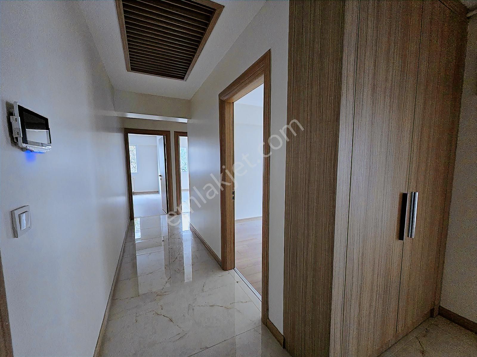 Küçükçekmece Cumhuriyet Mah Lüks Site'de, 3+1 Satılık Daire - Görsel 18