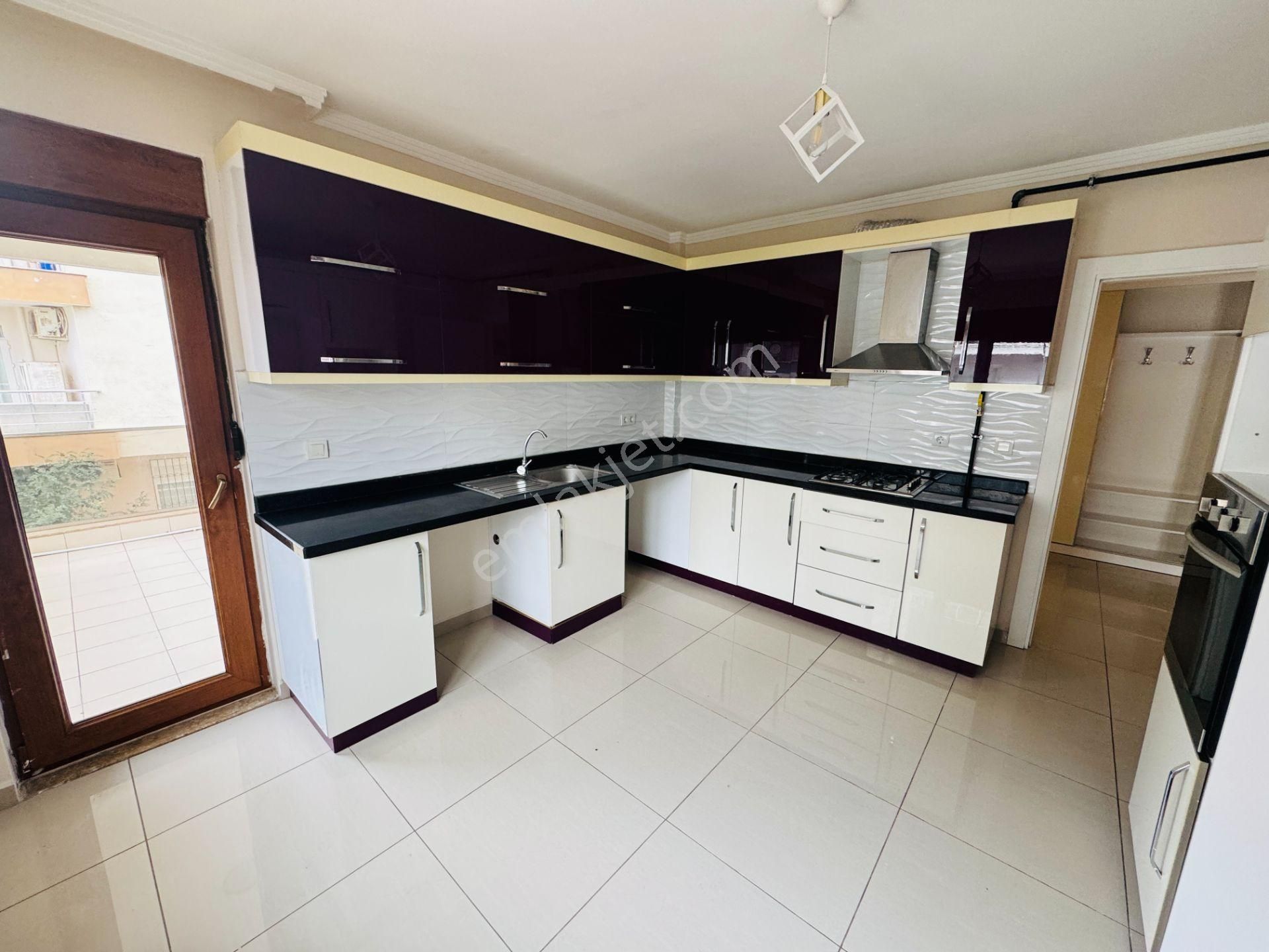 Meydankavağında Site İçi Doğalgazlı Çift Banyolu Daire - Görsel 3