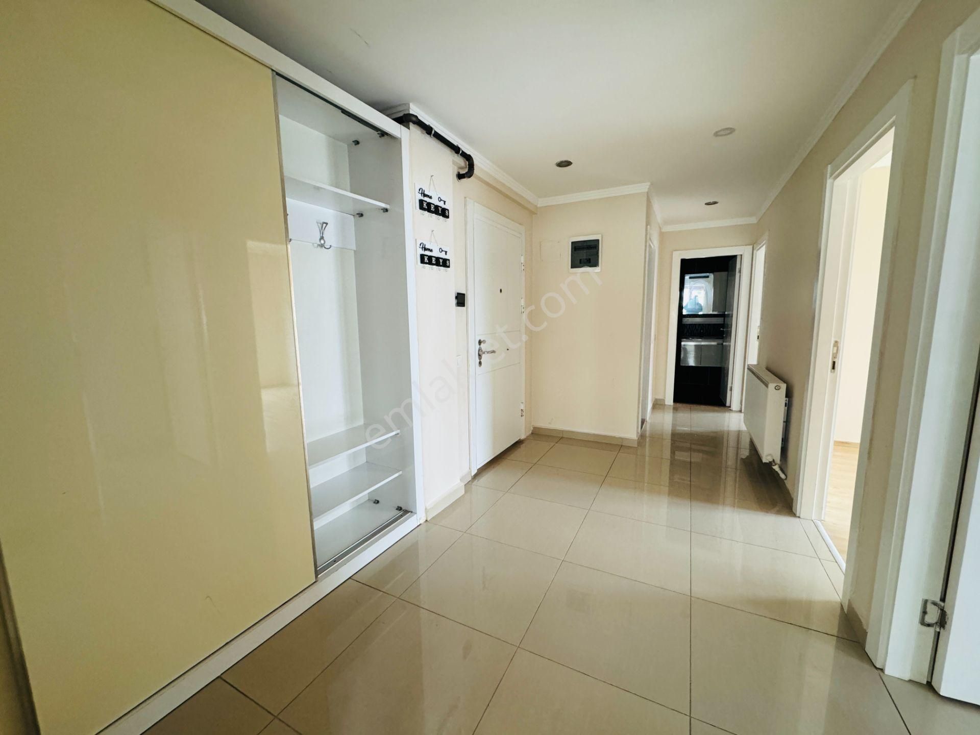 Meydankavağında Site İçi Doğalgazlı Çift Banyolu Daire - Görsel 4