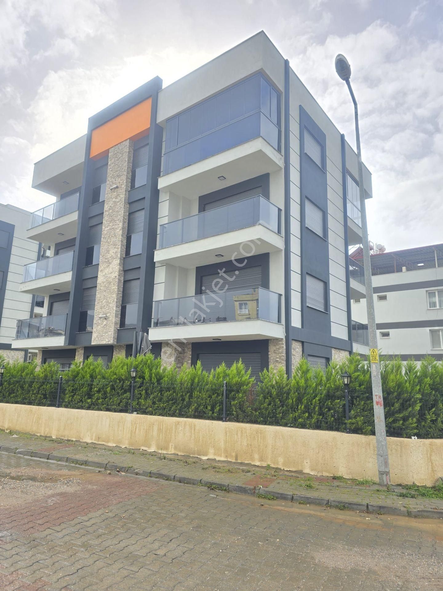 Davutlar Merkezde 2+1 Bahçe Katı Daire - Görsel 3