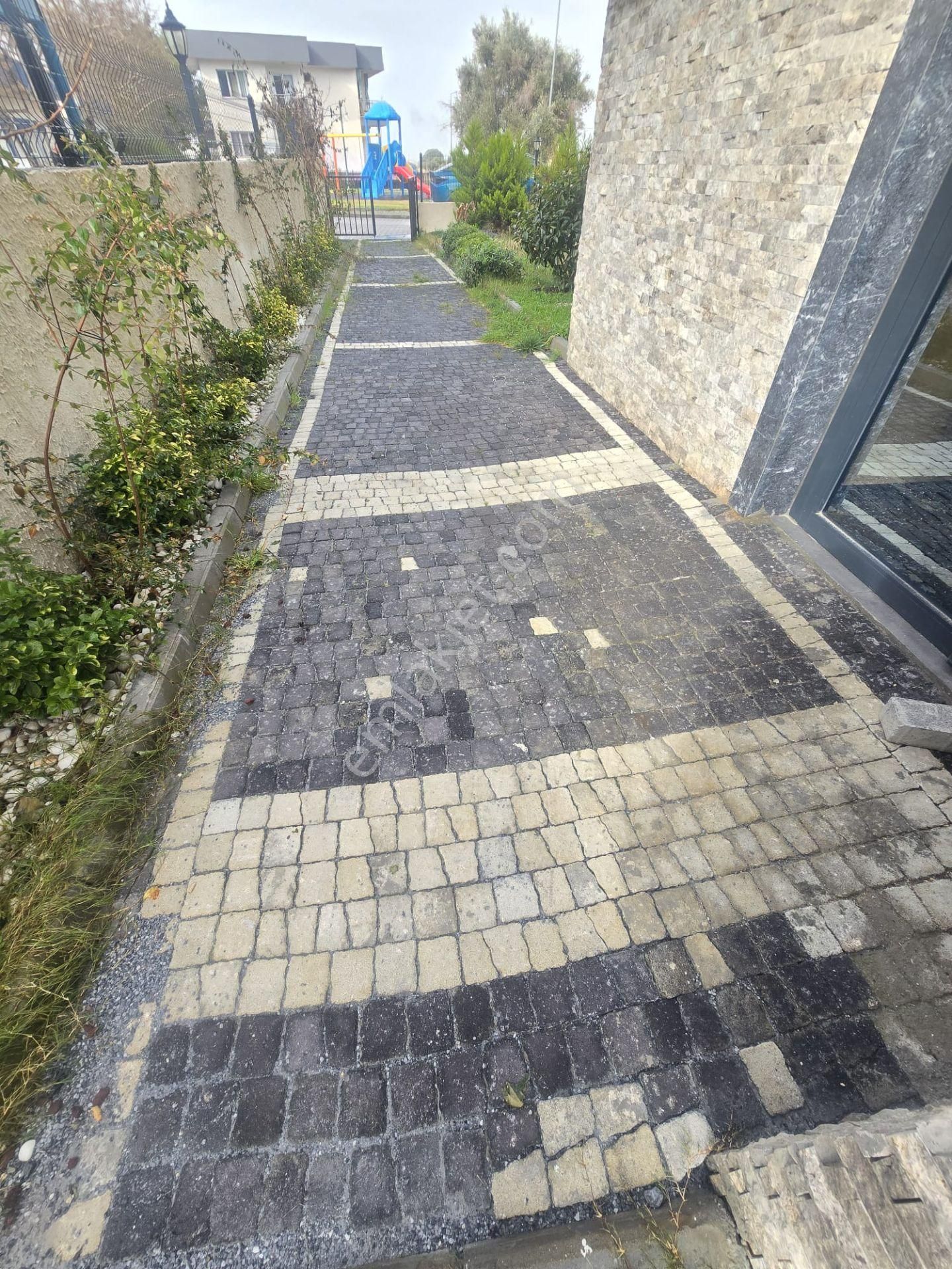 Davutlar Merkezde 2+1 Bahçe Katı Daire - Görsel 9