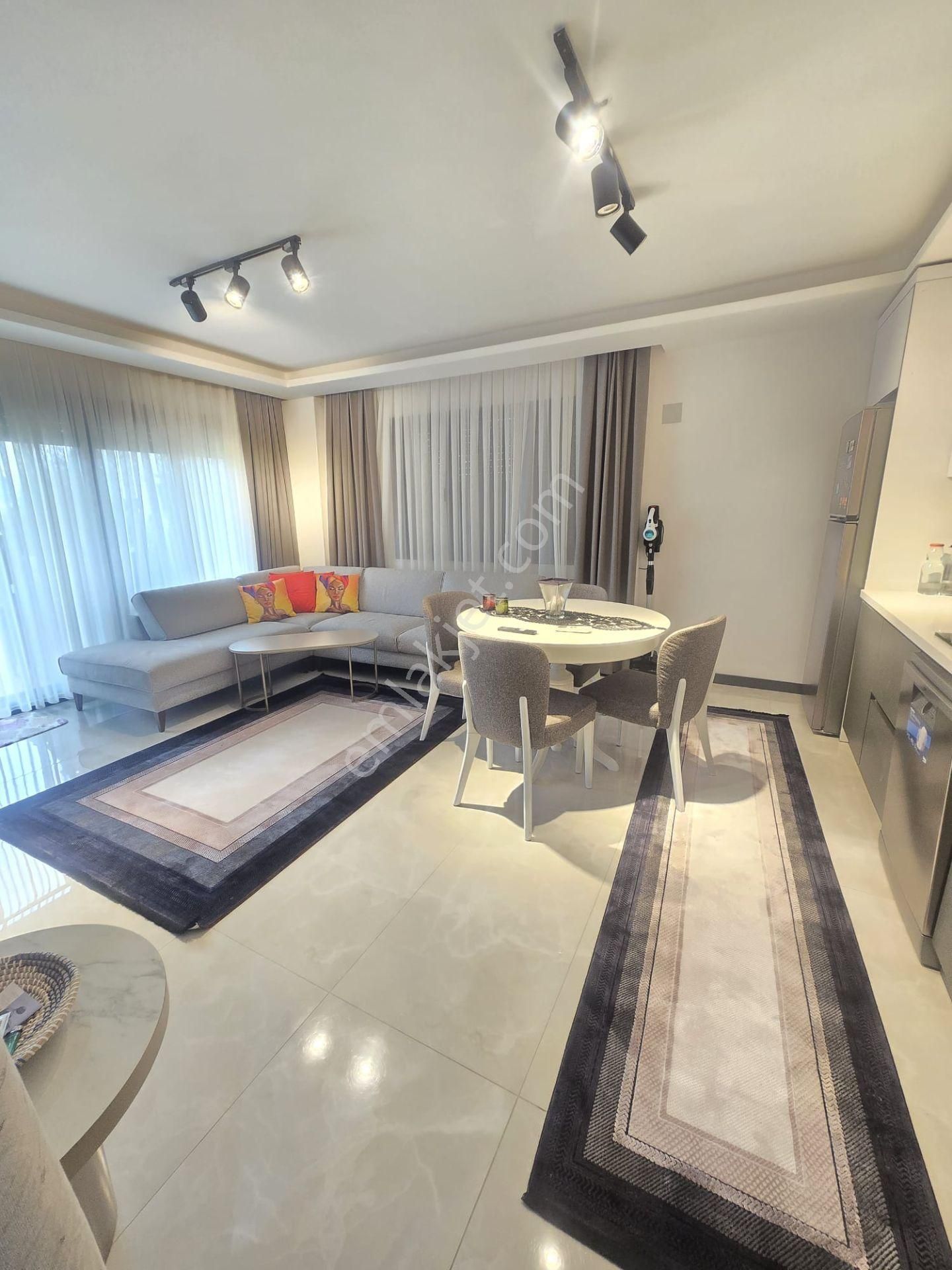 Davutlar Merkezde 2+1 Bahçe Katı Daire - Görsel 18