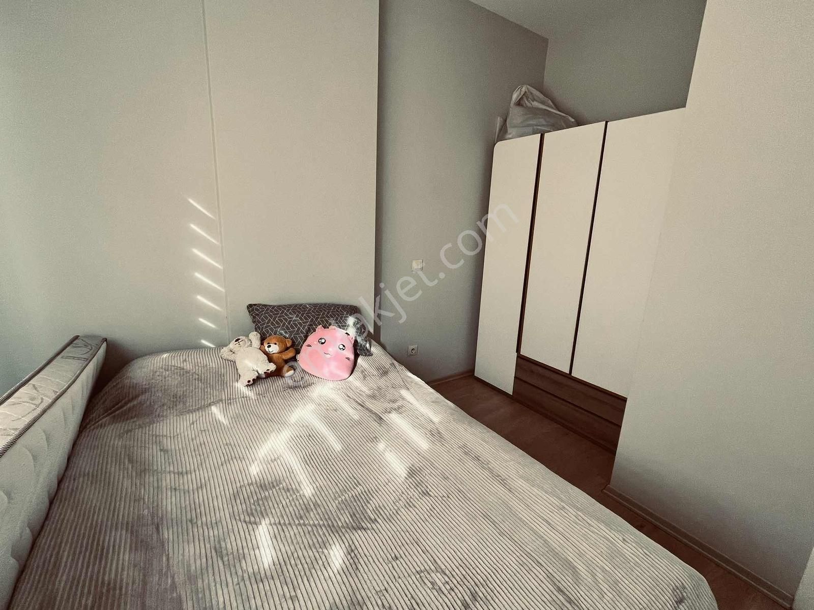 Çekmeköy Habitat Meydan'da Eşyalı Kiralık Arakat 1+1 Daire - Görsel 17