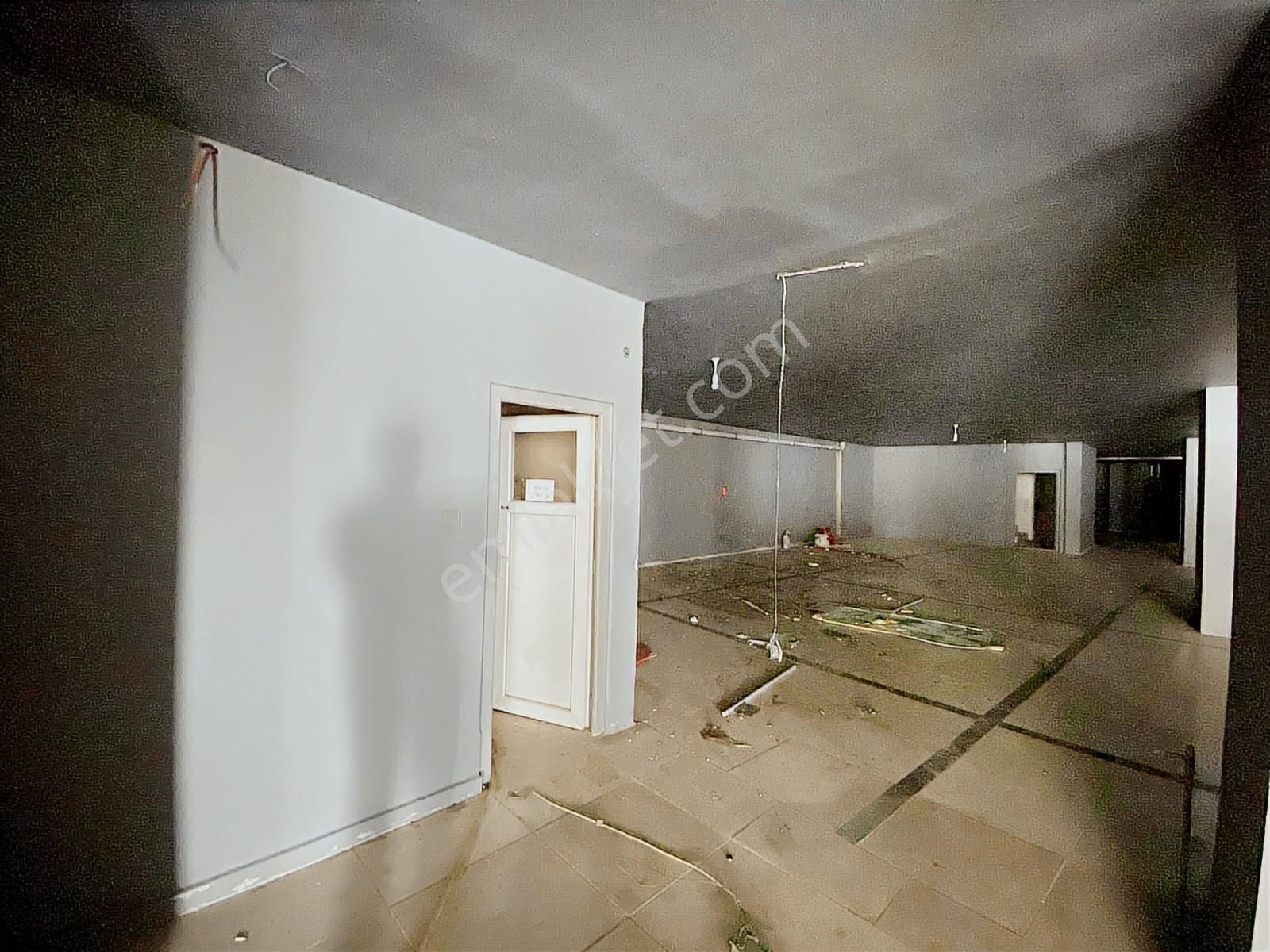 Realhouse Gayrimenkul'den Yıldırım Beyazıt Cad.kiralık 1700m2 - Görsel 2