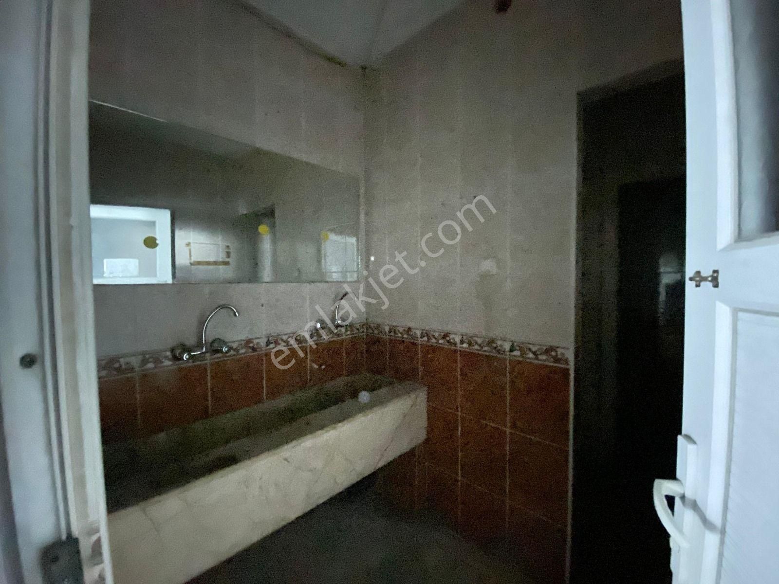 Realhouse Gayrimenkul'den Yıldırım Beyazıt Cad.kiralık 1700m2 - Görsel 3
