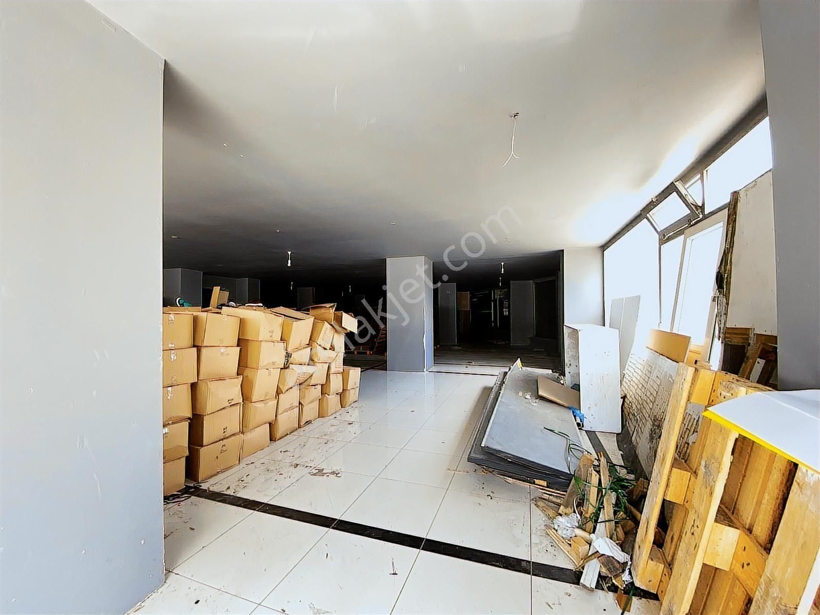 Realhouse Gayrimenkul'den Yıldırım Beyazıt Cad.kiralık 1700m2 - Görsel 13