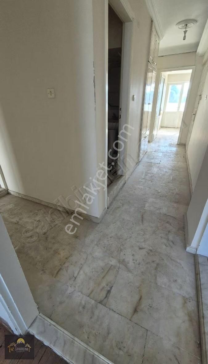 Kuşadası Merkezde Satılık 3oda 1 Salon Arakat Yatırımlık Daire - Görsel 31