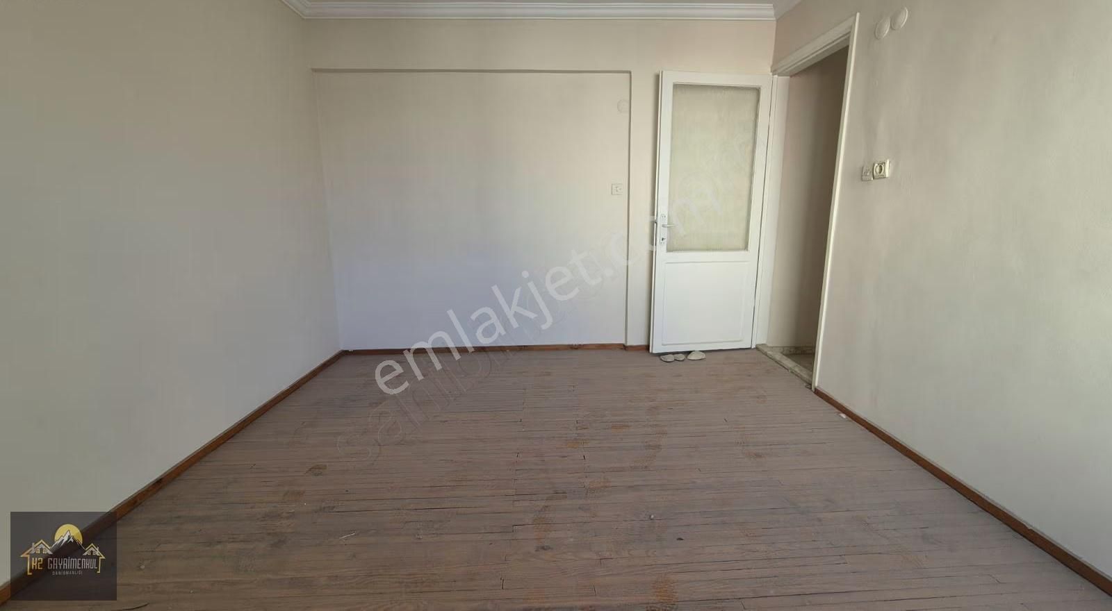 Kuşadası Merkezde Satılık 3oda 1 Salon Arakat Yatırımlık Daire - Görsel 16