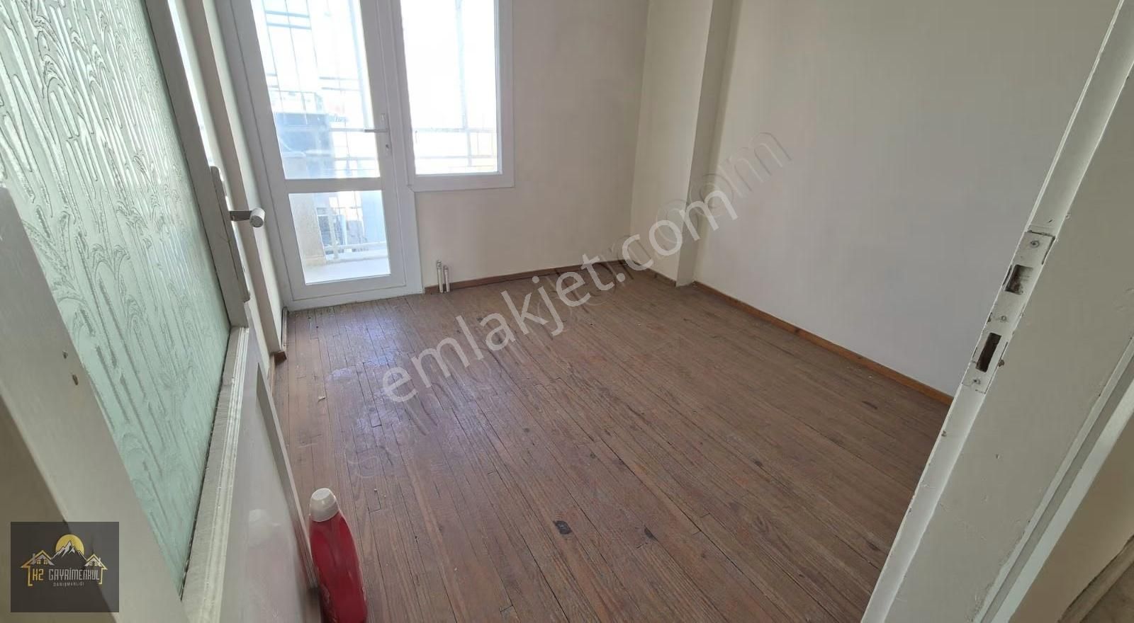 Kuşadası Merkezde Satılık 3oda 1 Salon Arakat Yatırımlık Daire - Görsel 22