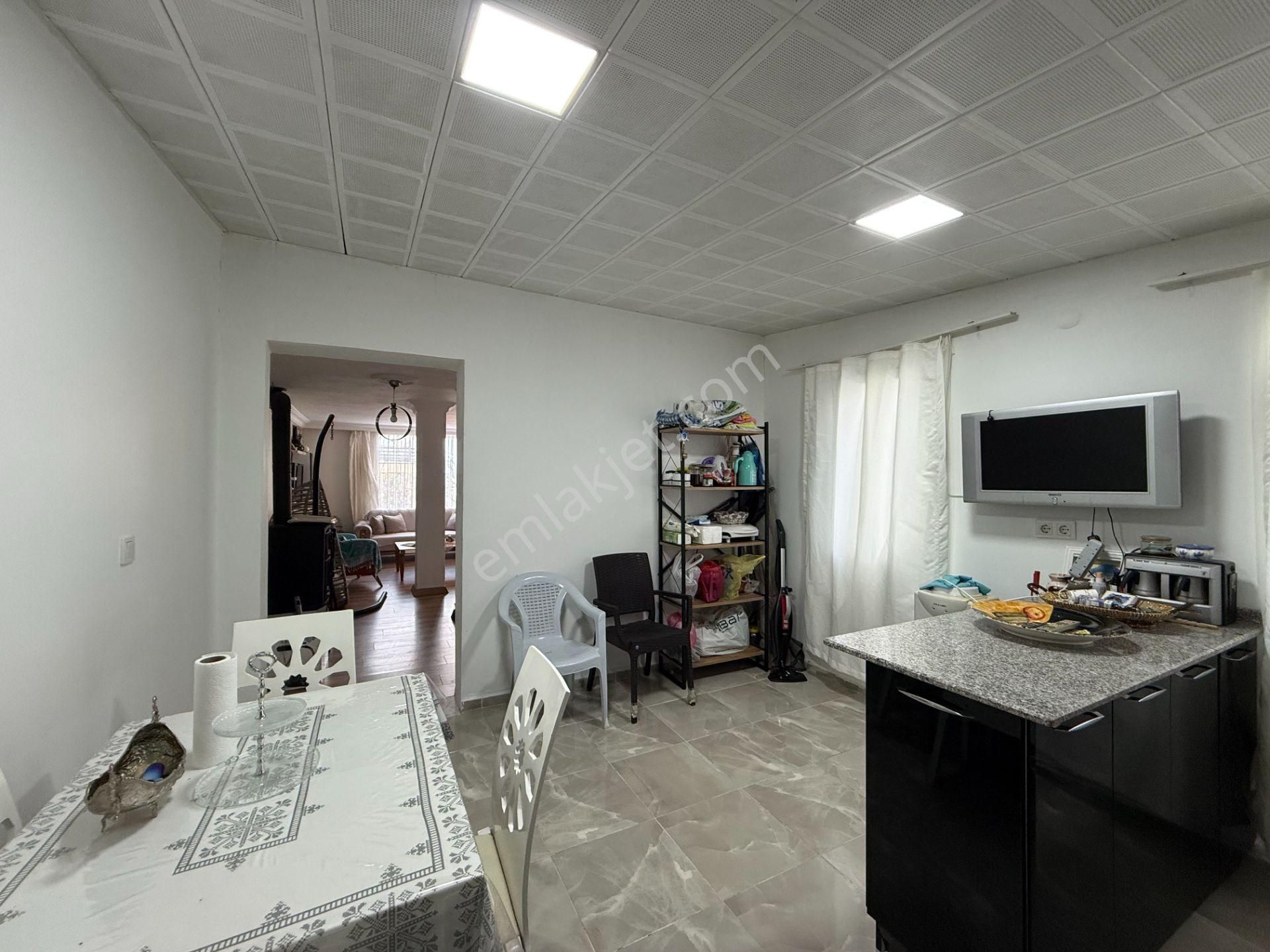 Seferihisar Akarca Atakum Sitesi’nde Bahçeden Deniz Manzaralı Satılık Villa - Görsel 9