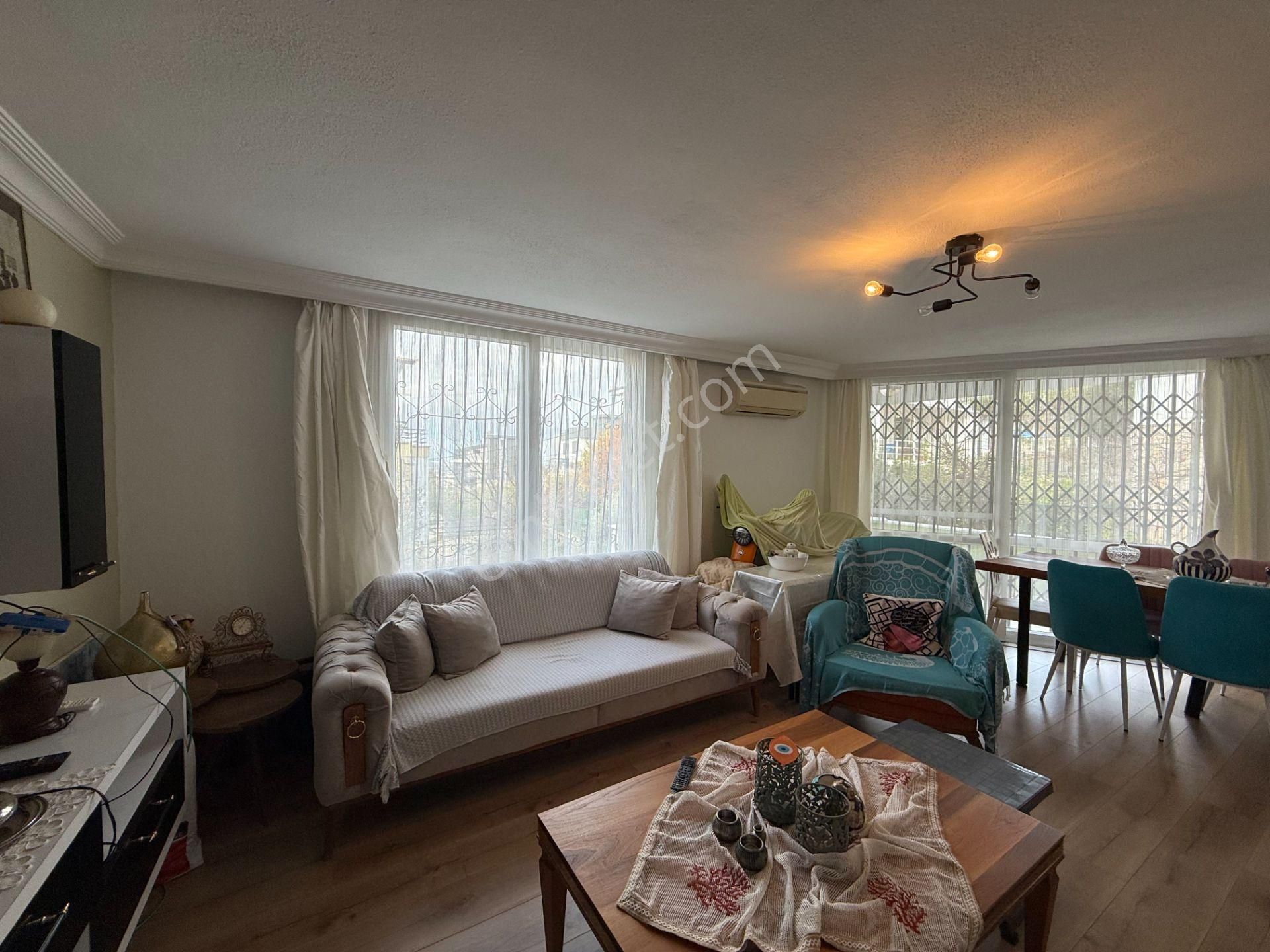 Seferihisar Akarca Atakum Sitesi’nde Bahçeden Deniz Manzaralı Satılık Villa - Görsel 6