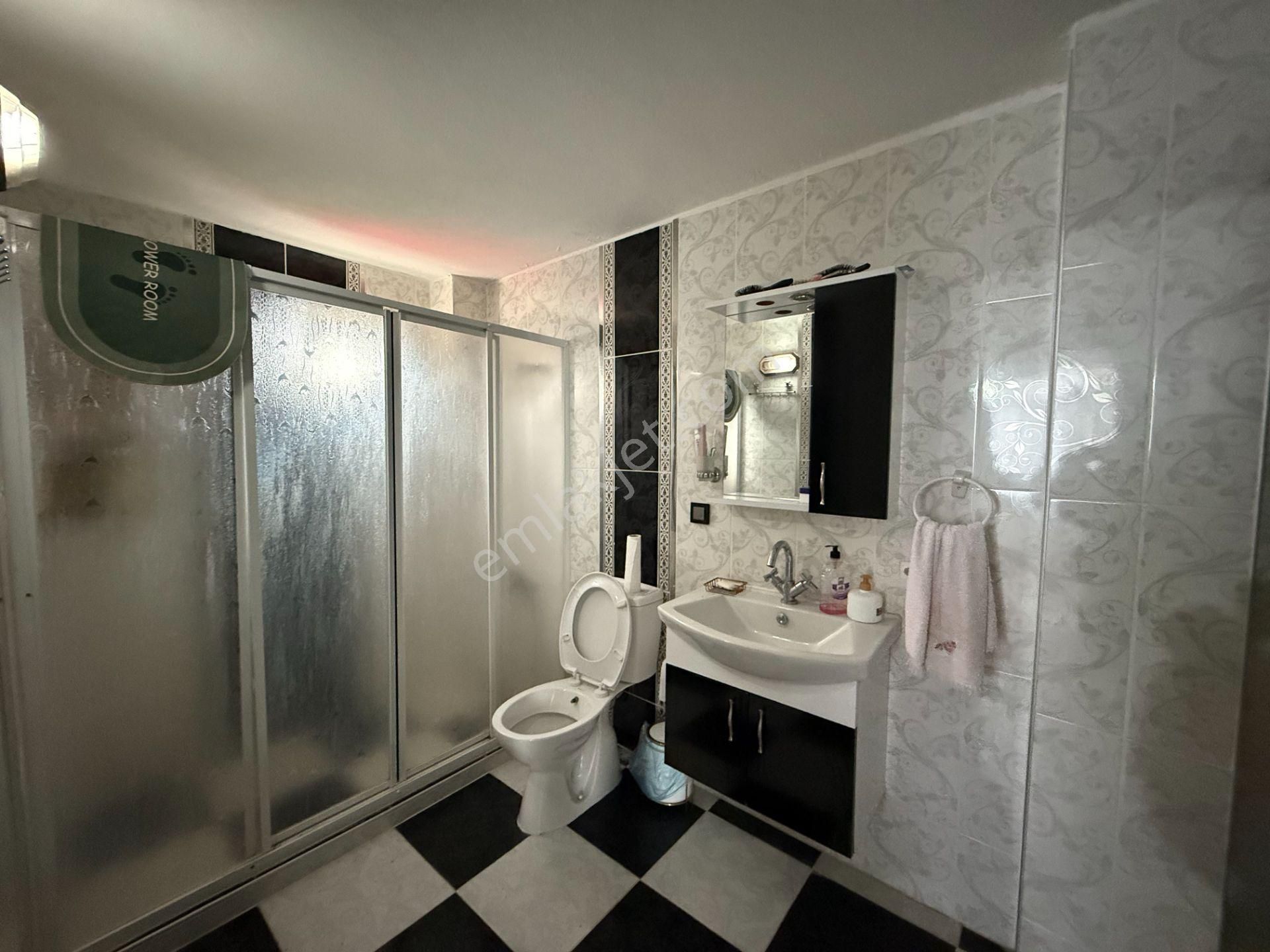 Seferihisar Akarca Atakum Sitesi’nde Bahçeden Deniz Manzaralı Satılık Villa - Görsel 12